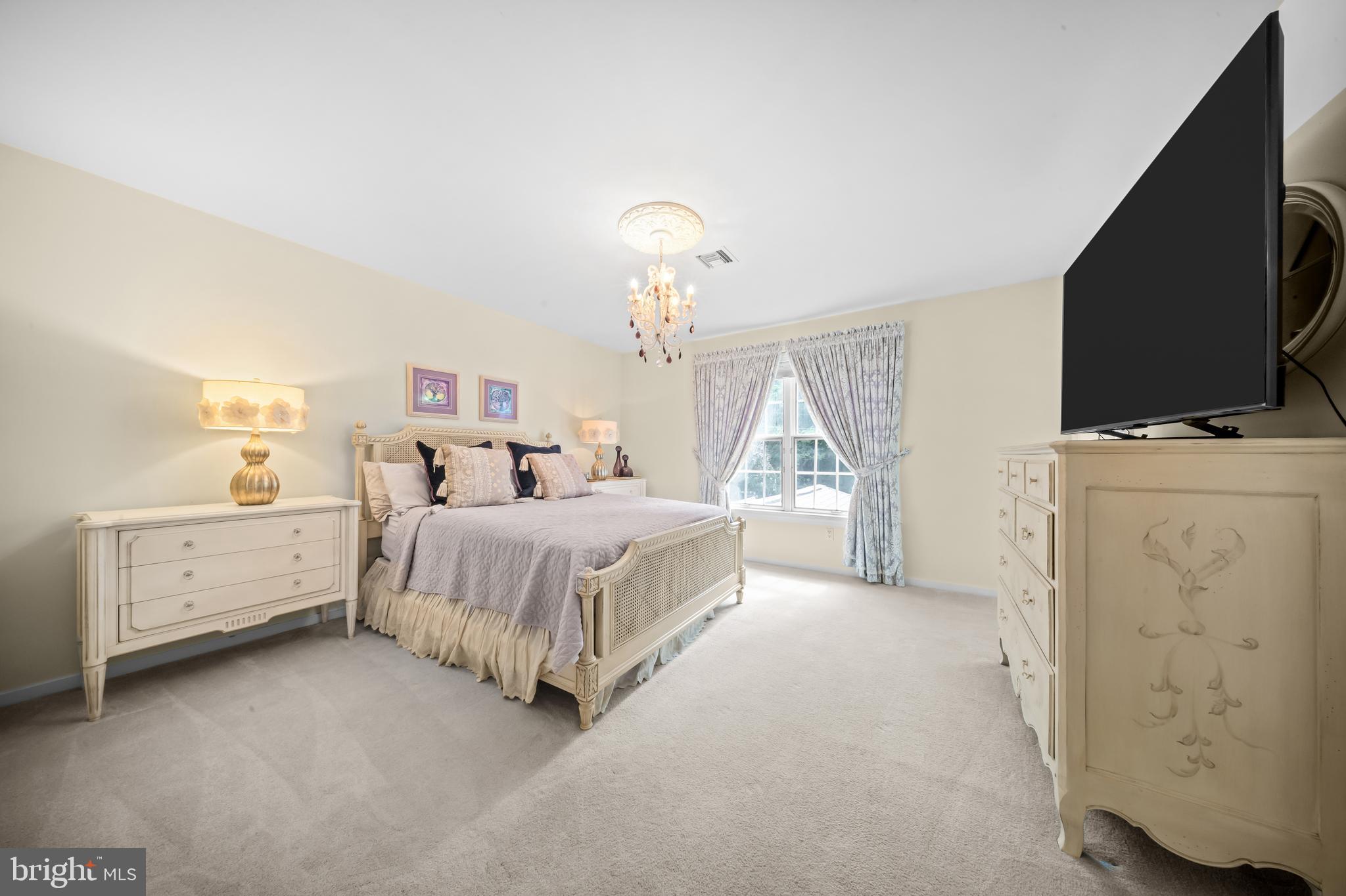 HUNTINGDON VALLEY - Residential