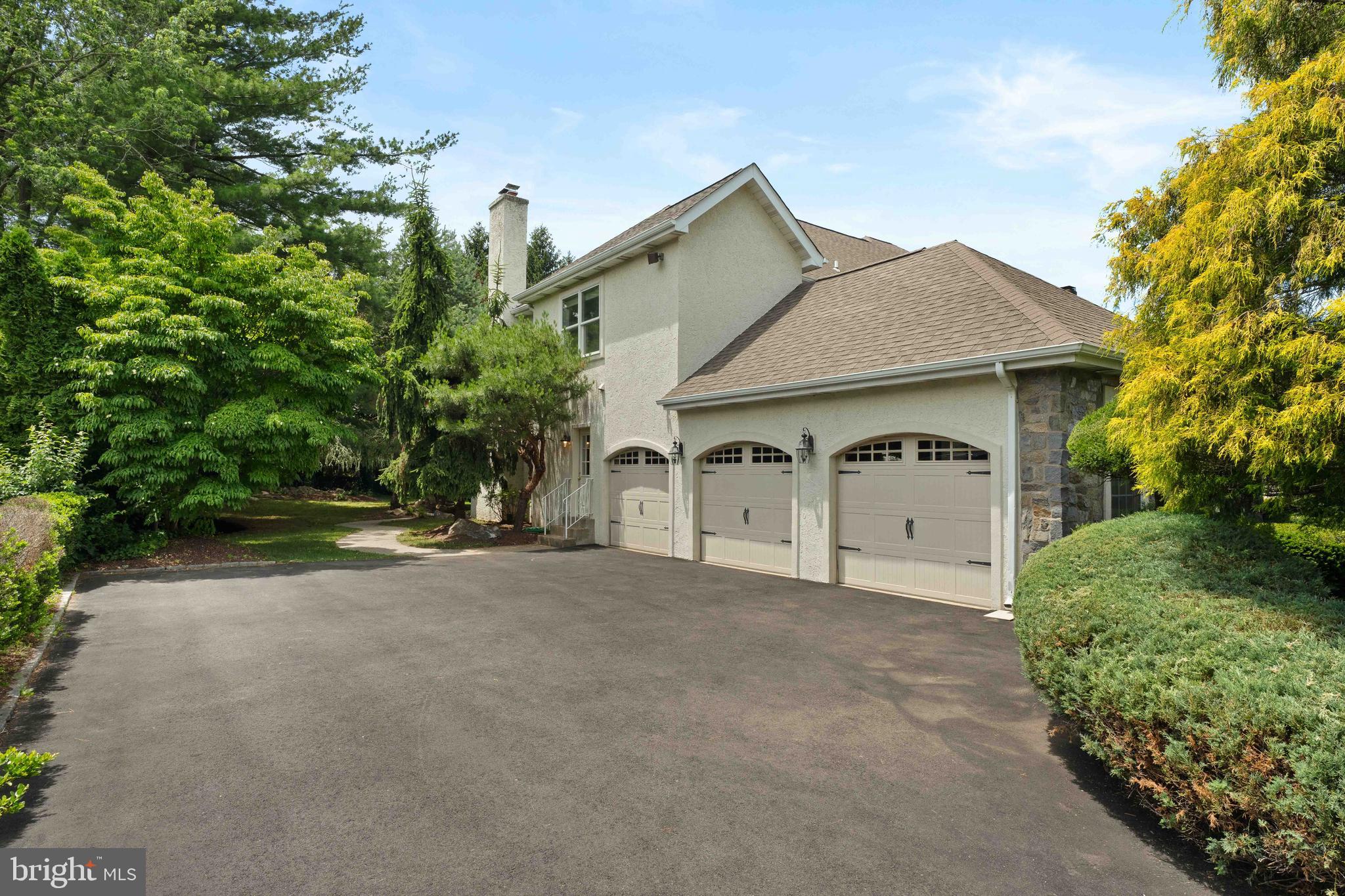 HUNTINGDON VALLEY - Residential