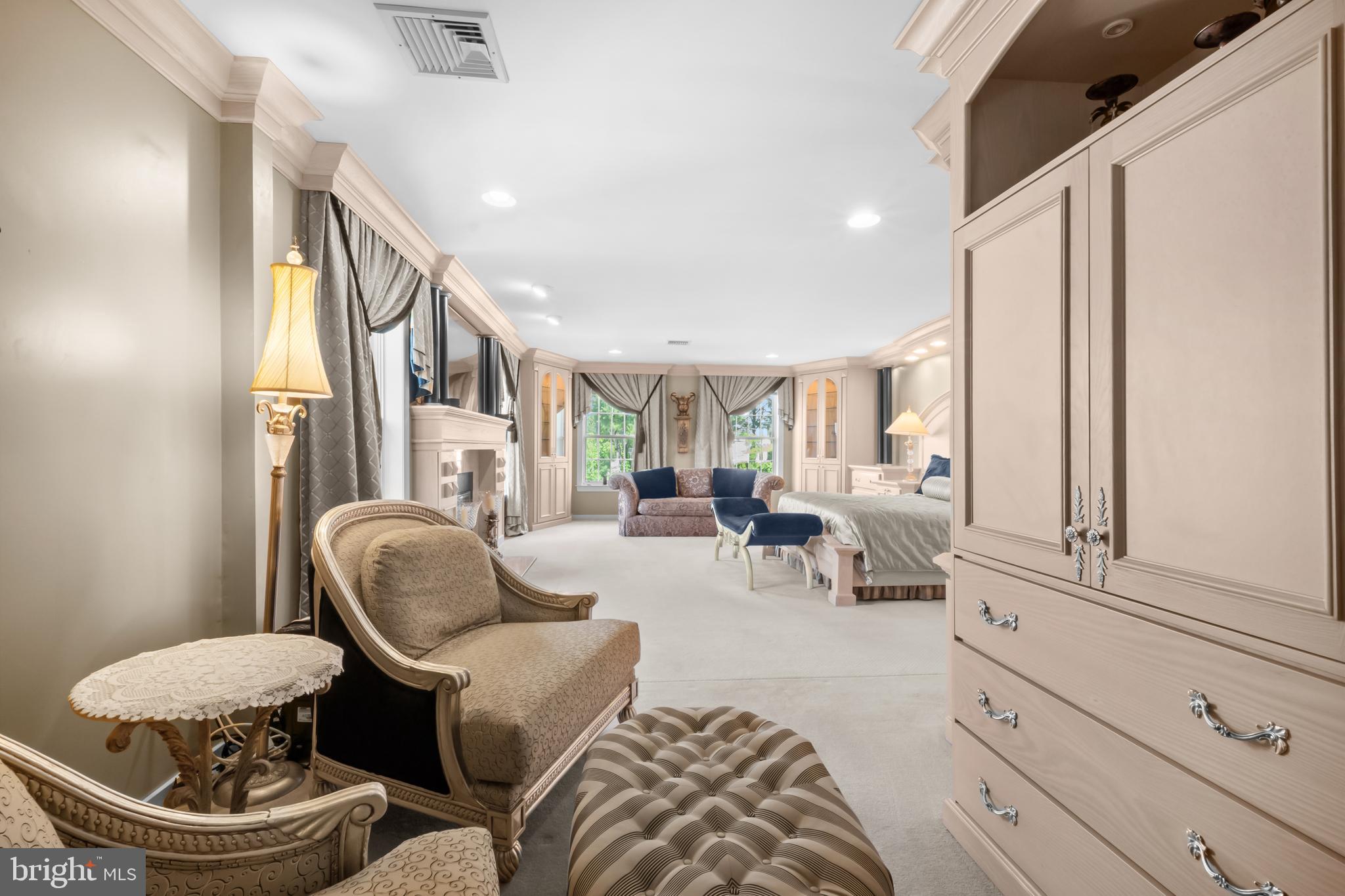 HUNTINGDON VALLEY - Residential