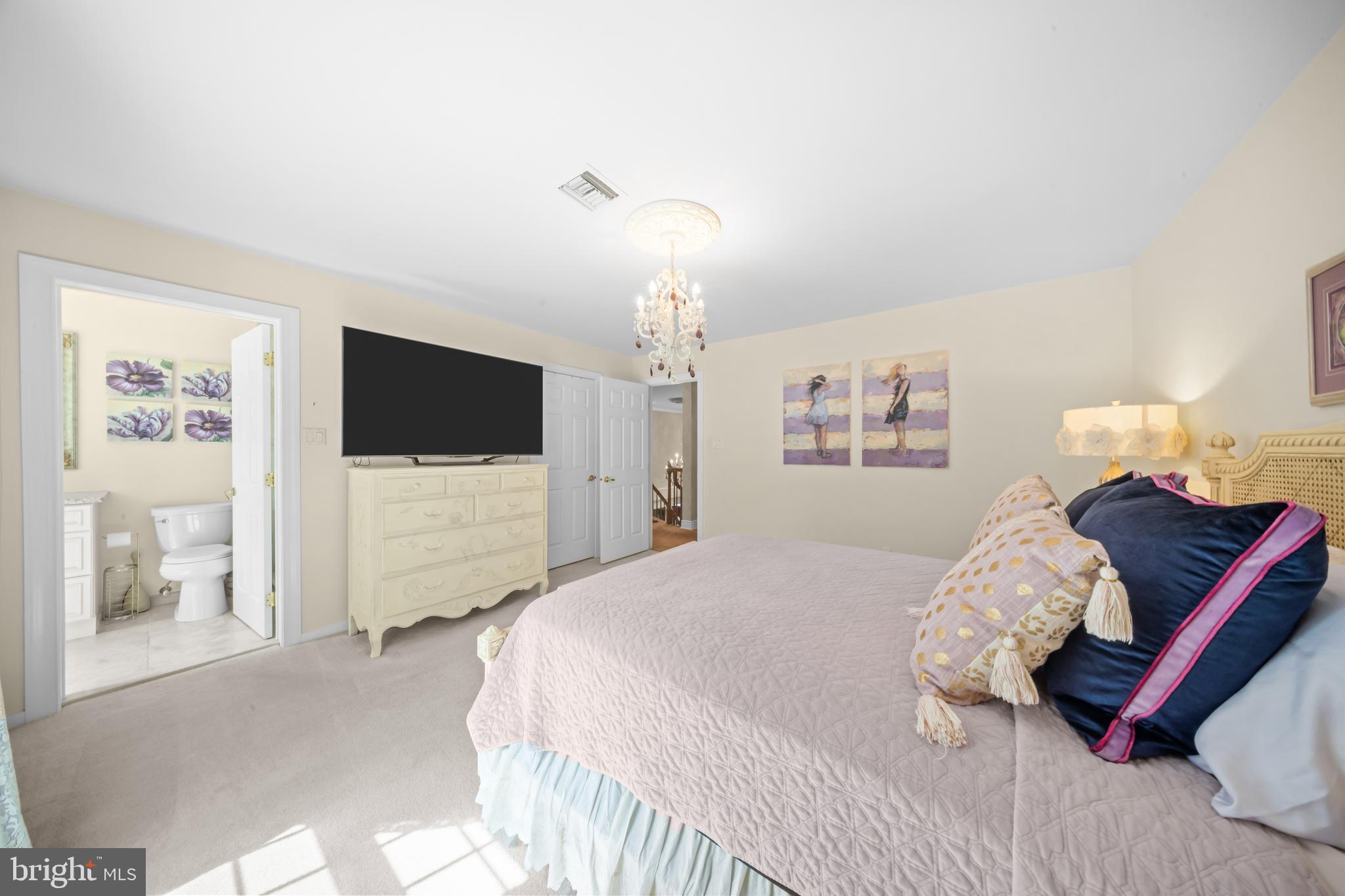 HUNTINGDON VALLEY - Residential