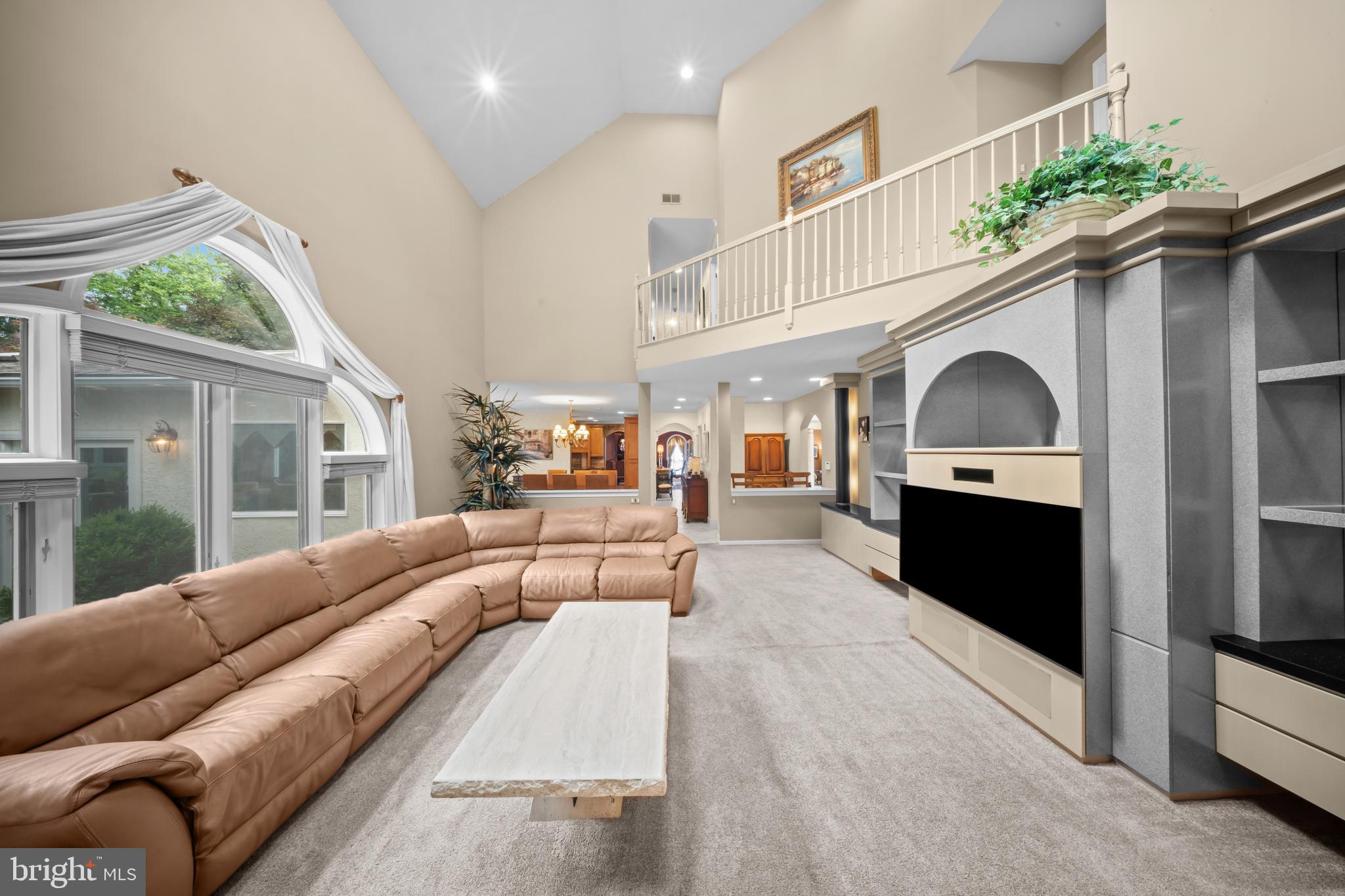 HUNTINGDON VALLEY - Residential
