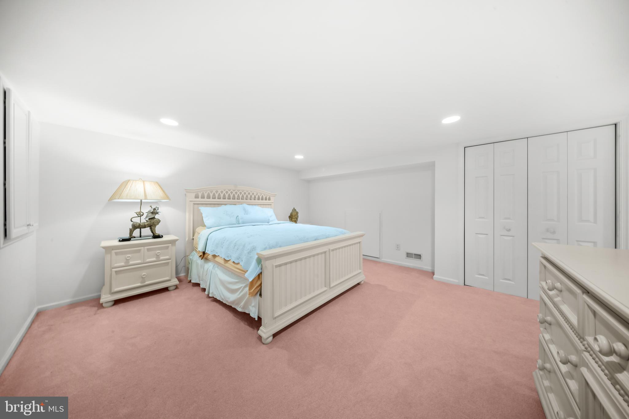 HUNTINGDON VALLEY - Residential