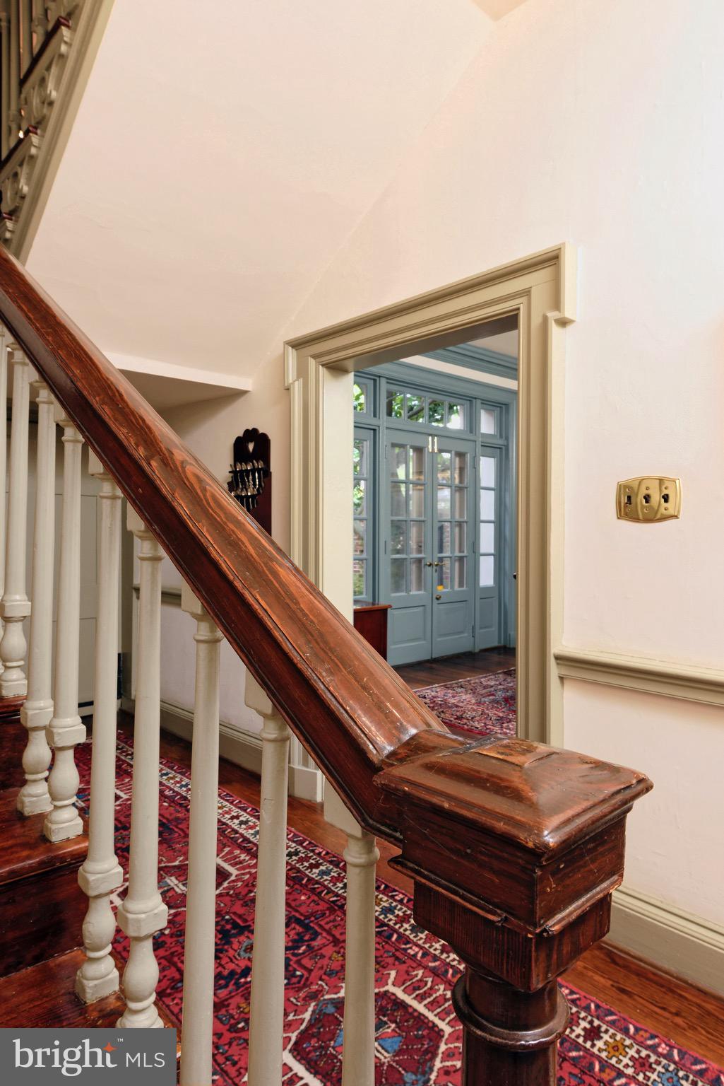 OLD TOWN ALEXANDRIA - Residential
