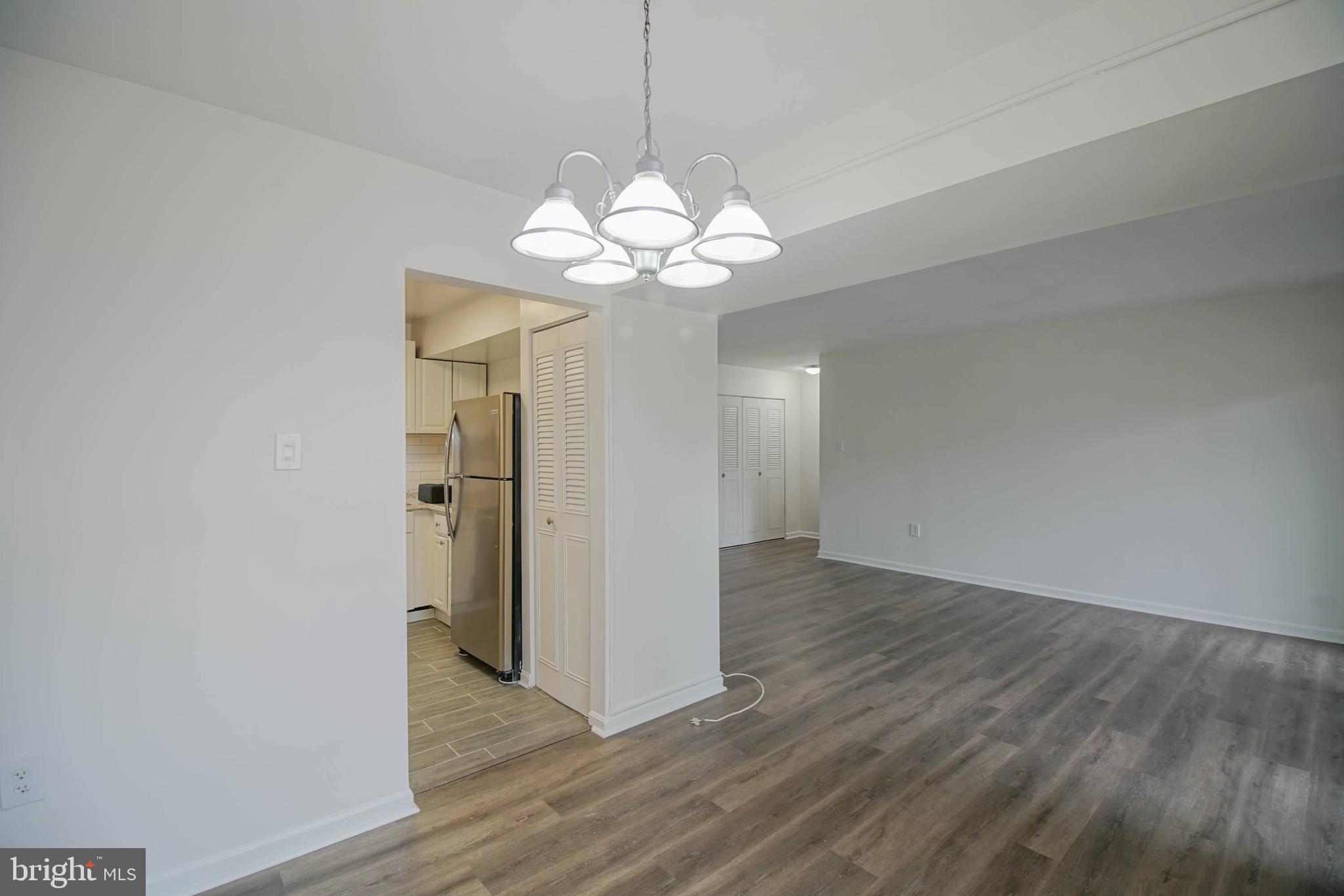 CANTERBURY SQUARE - Residential
