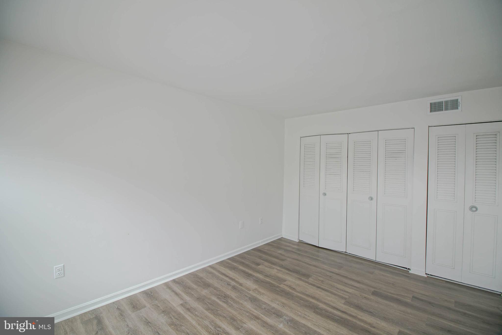CANTERBURY SQUARE - Residential