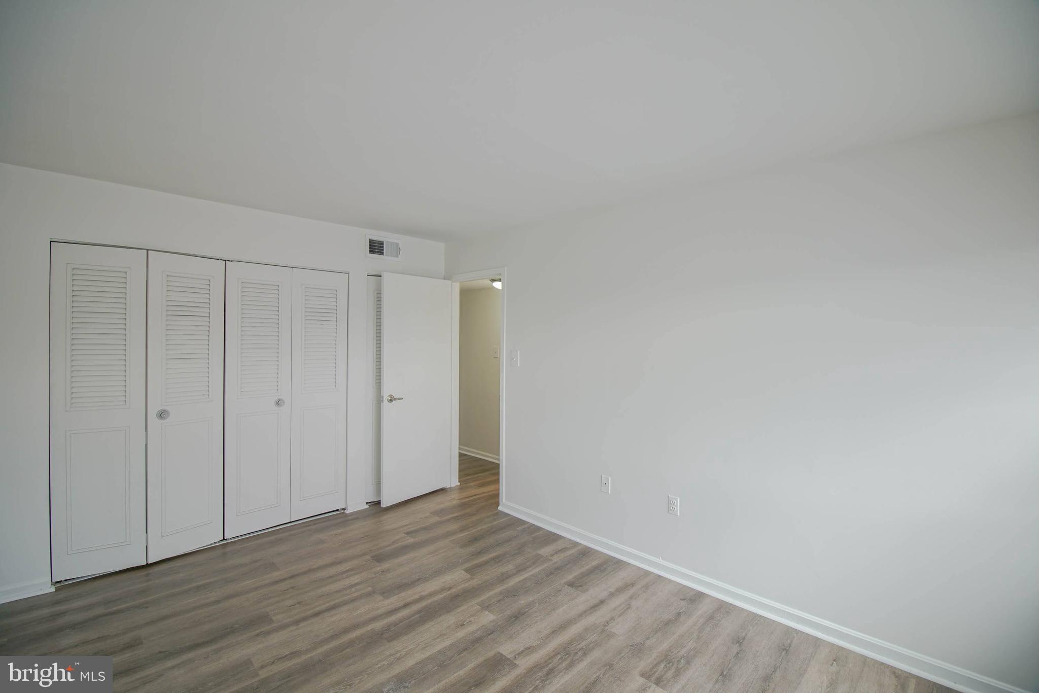 CANTERBURY SQUARE - Residential