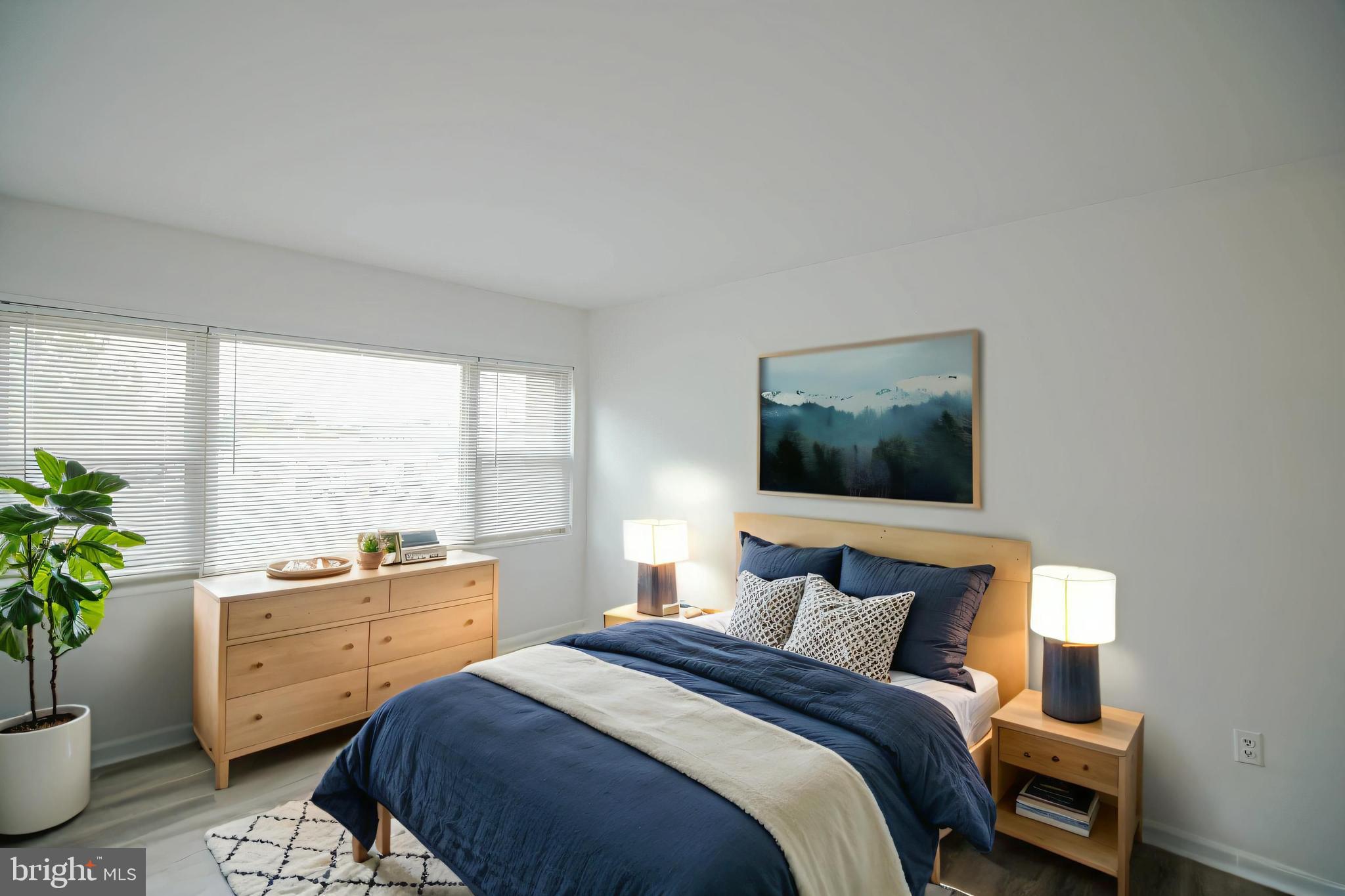 CANTERBURY SQUARE - Residential