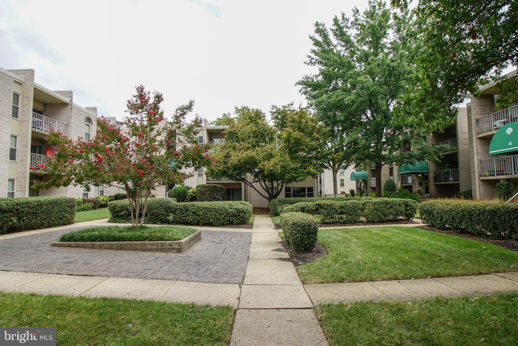 CANTERBURY SQUARE - Residential