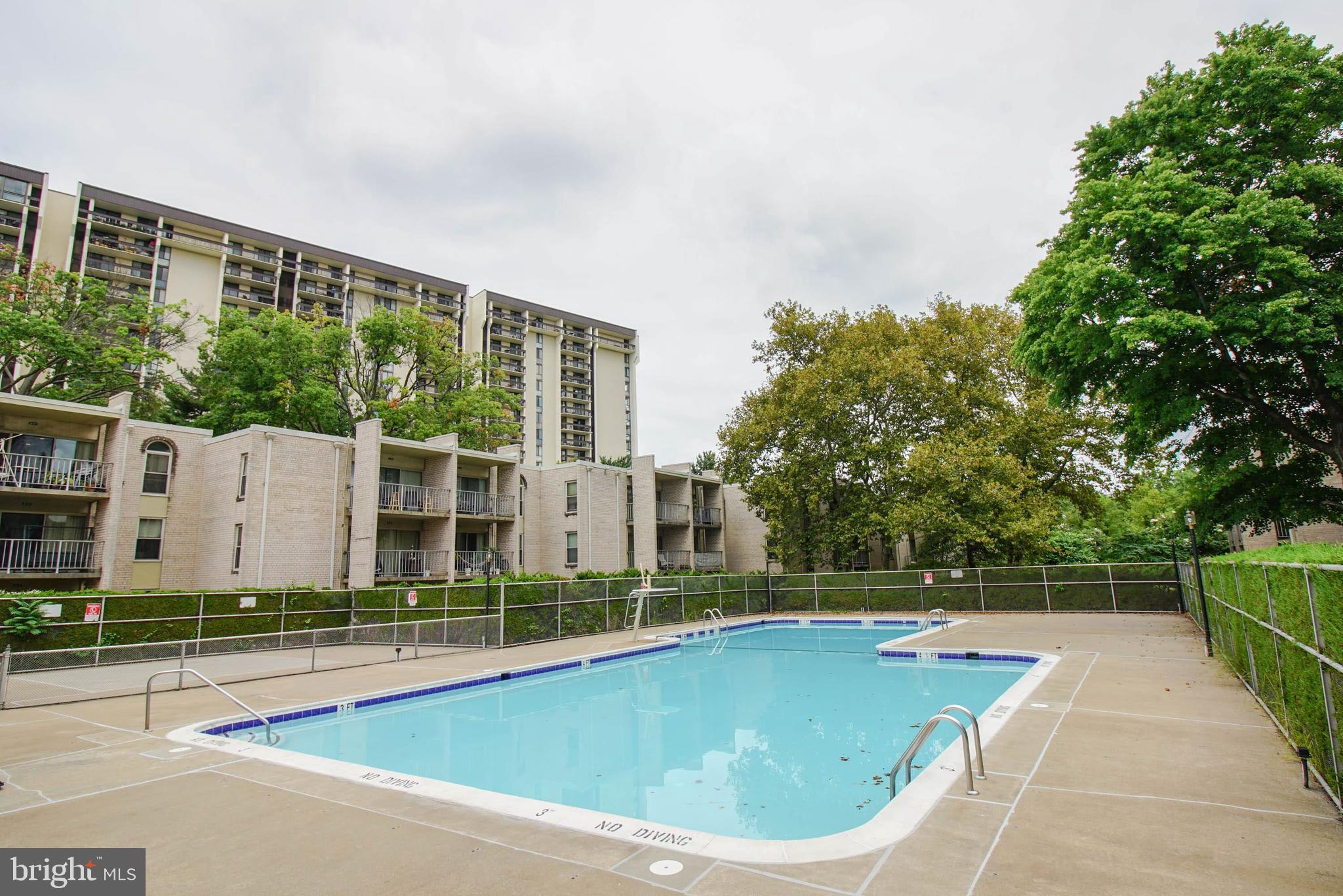 CANTERBURY SQUARE - Residential