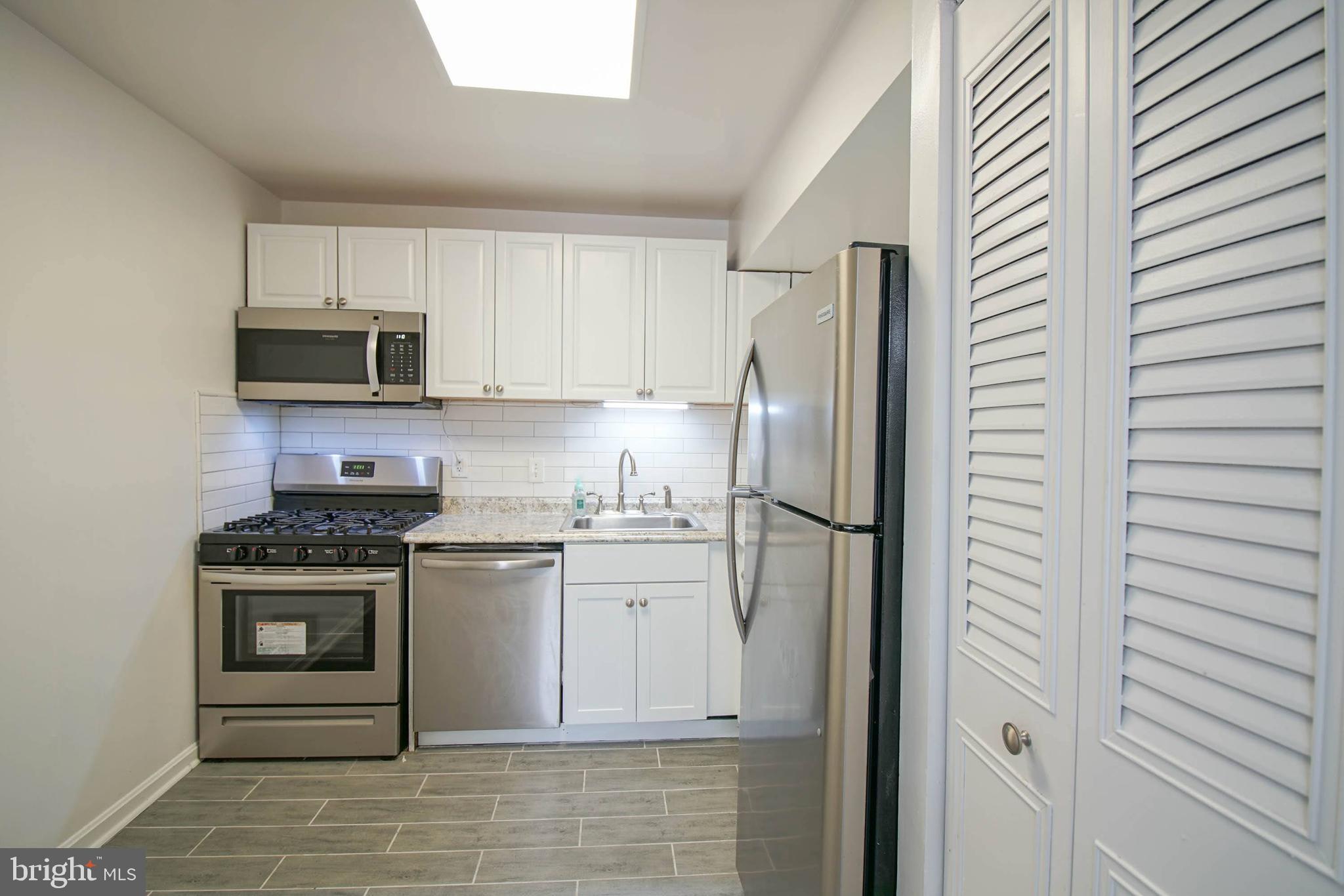 CANTERBURY SQUARE - Residential