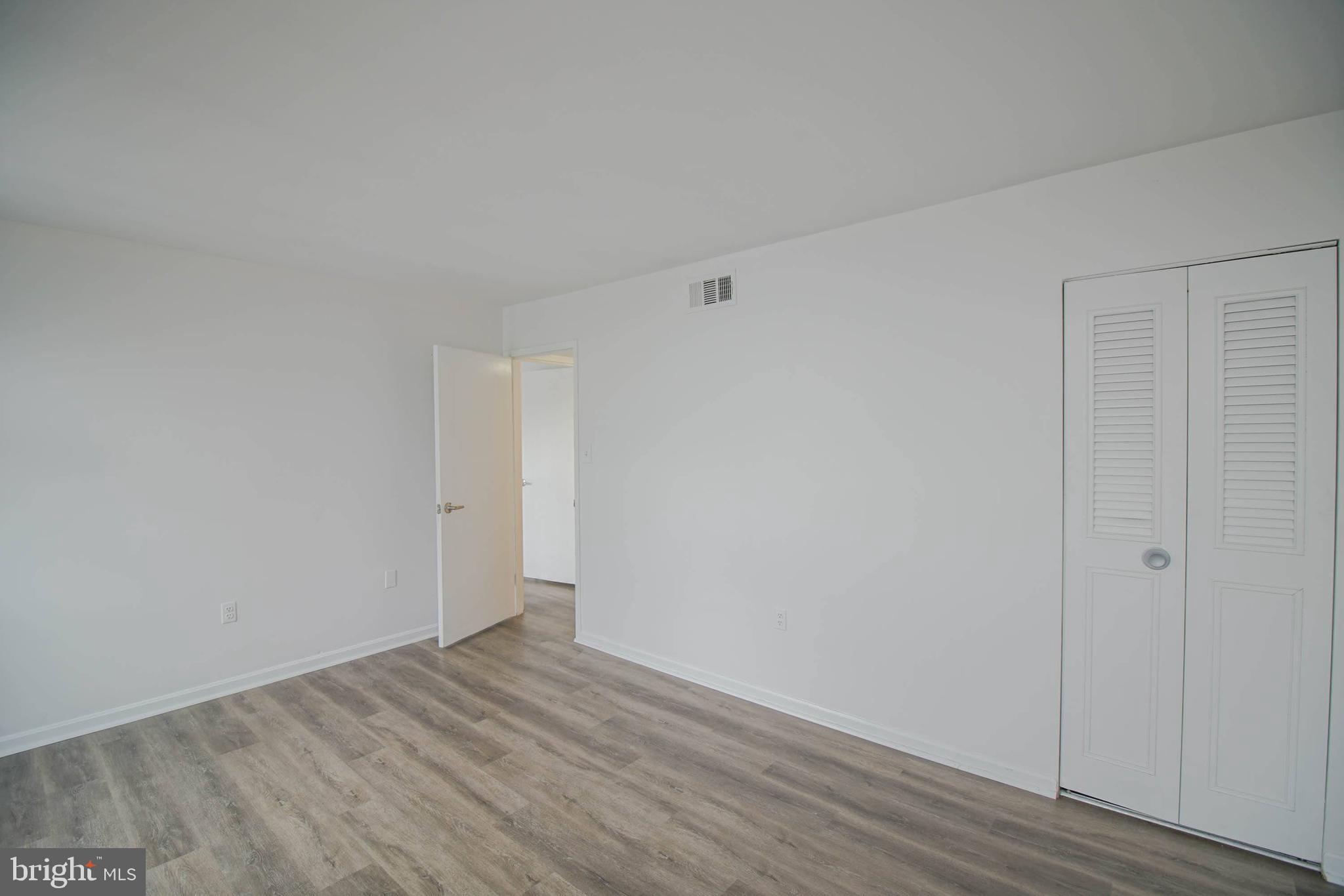 CANTERBURY SQUARE - Residential