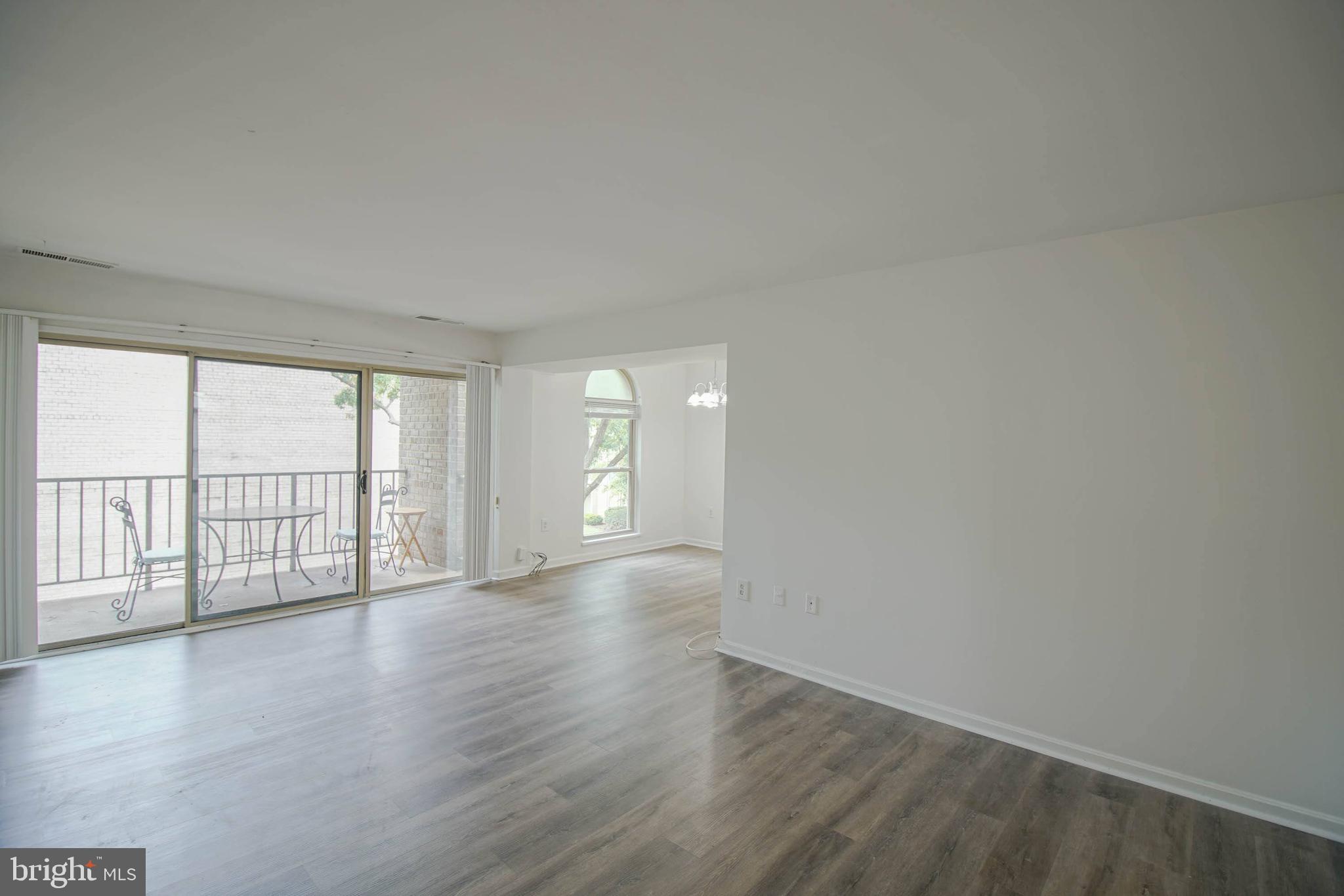 CANTERBURY SQUARE - Residential