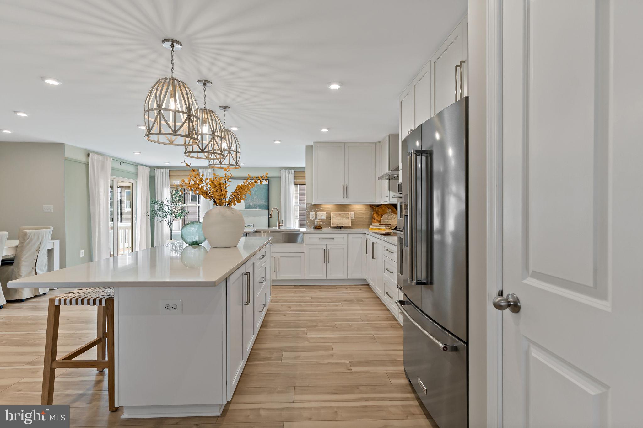 KING'S CROSSING - Residential
