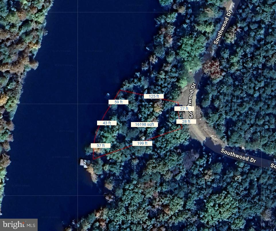 LAKE HOLIDAY ESTATES - Land