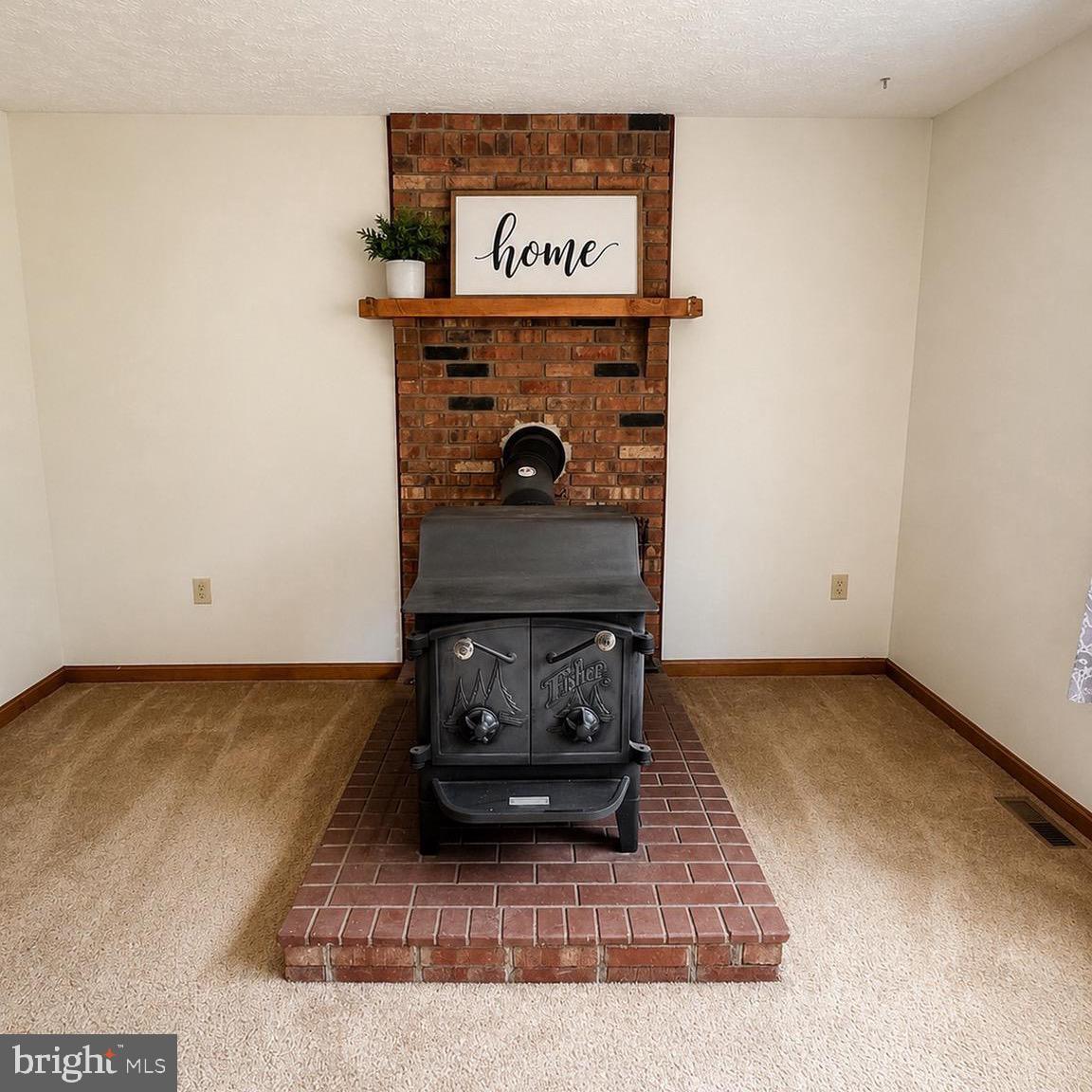 LOWER VALLEY - Residential