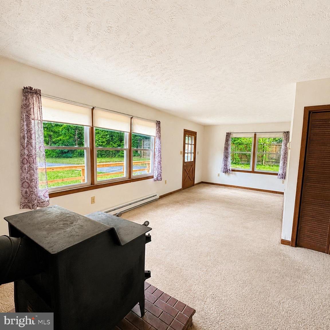 LOWER VALLEY - Residential