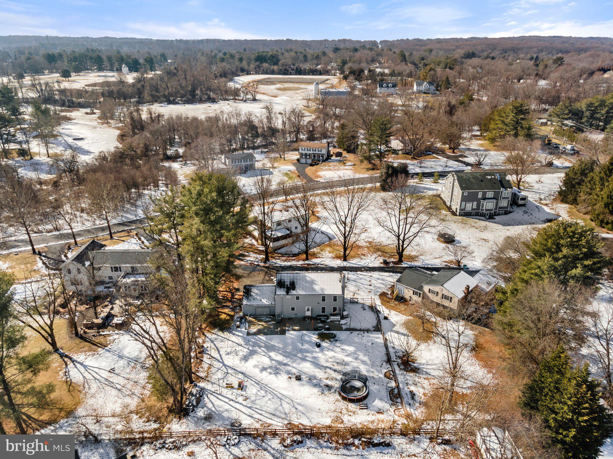 FALLS MANOR - Residential Lease