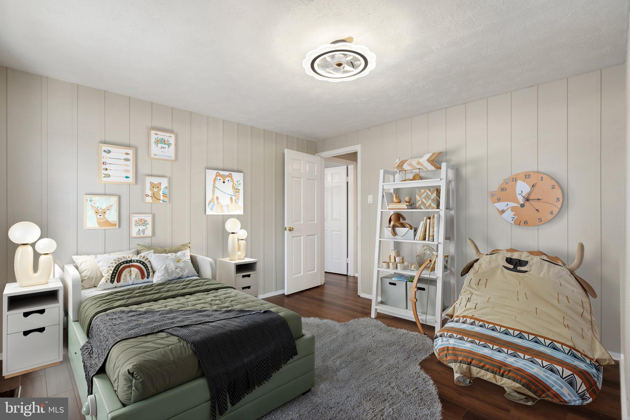 FALLS MANOR - Residential Lease