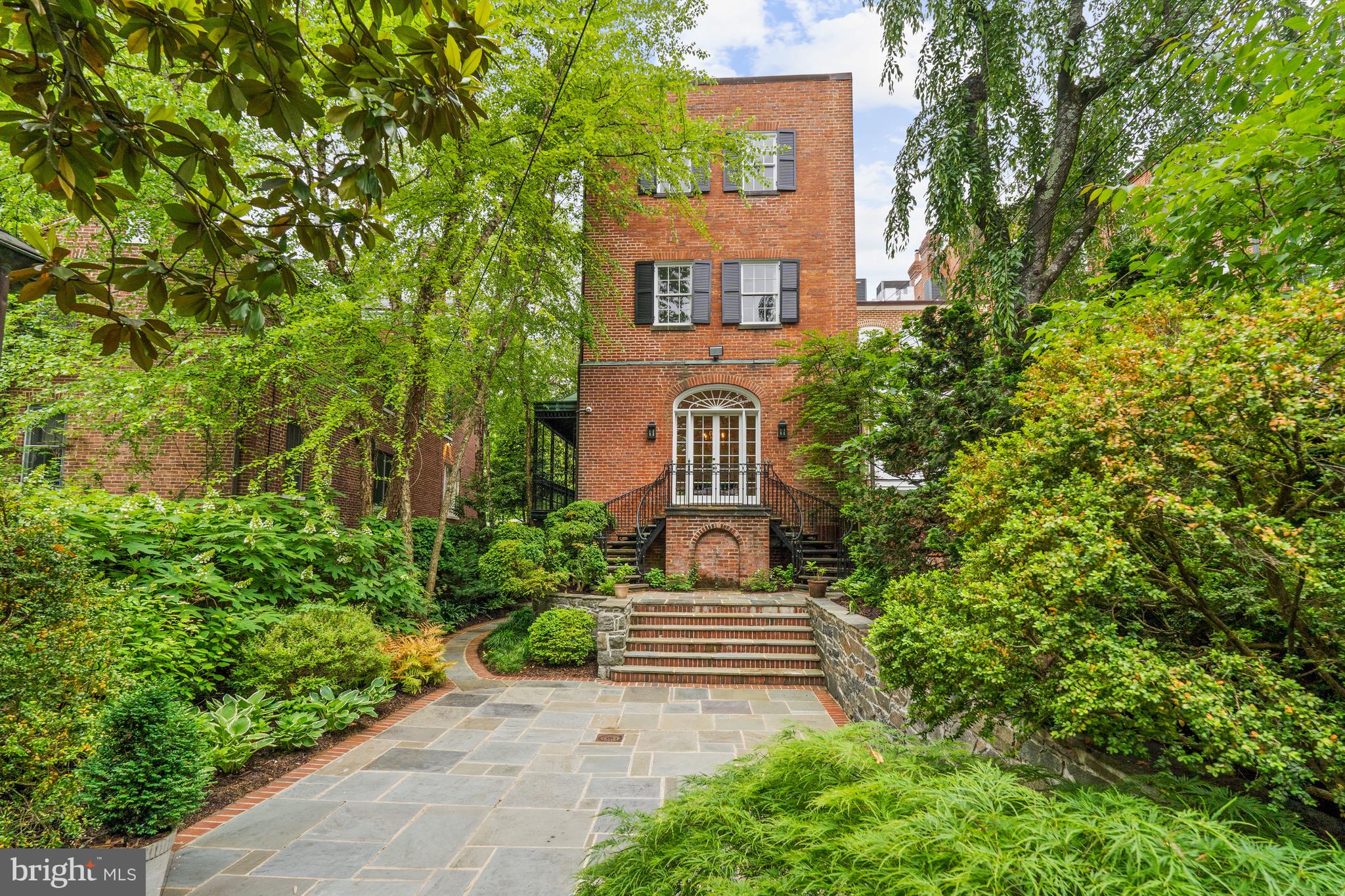 GEORGETOWN - Residential