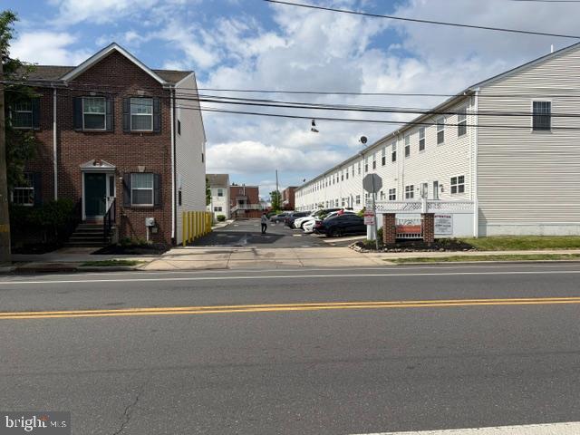PORT RICHMOND - Residential