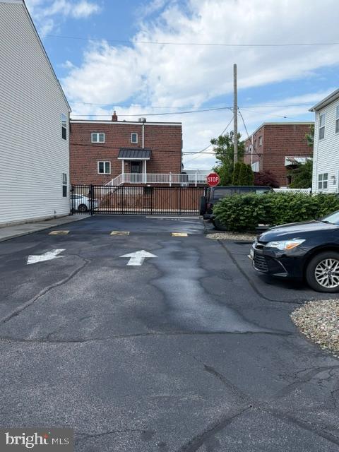PORT RICHMOND - Residential