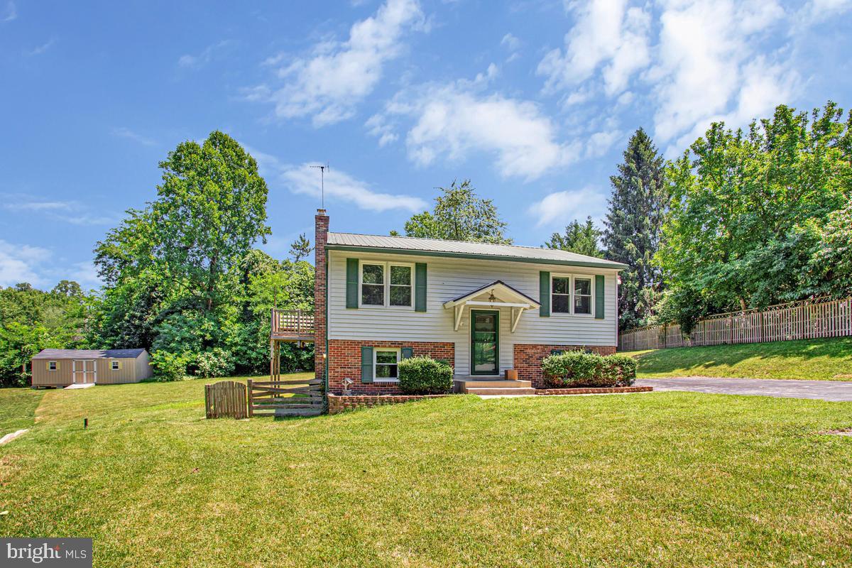THE HIGHLANDS - Residential