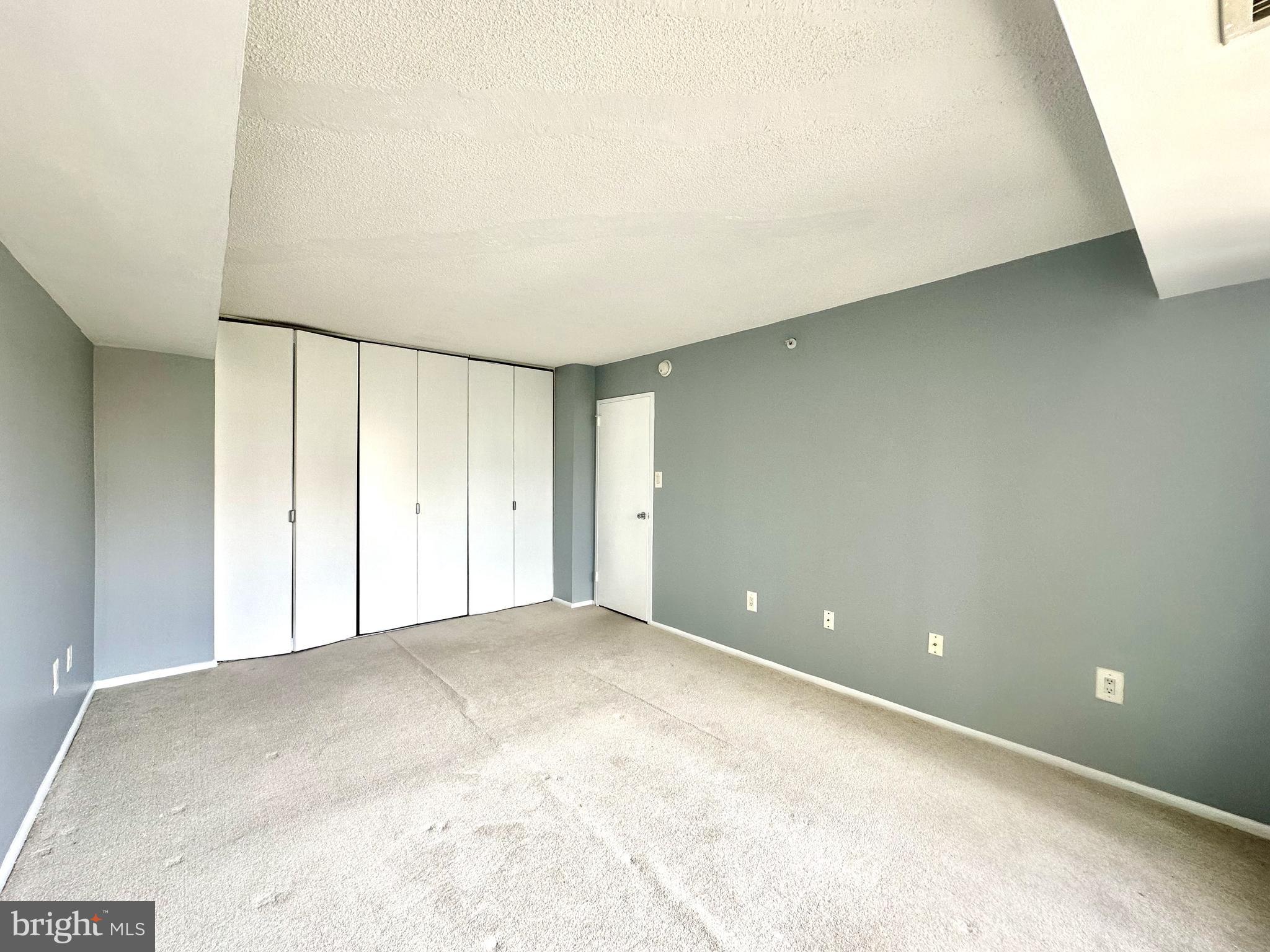 FAIRMOUNT - Residential