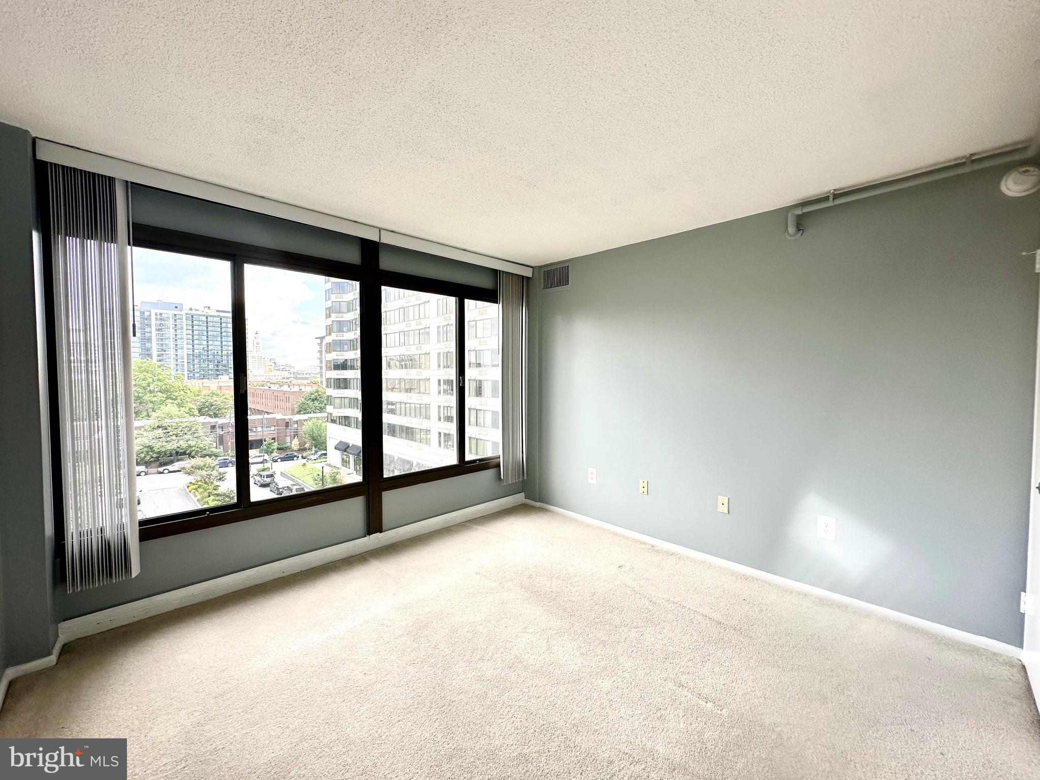 FAIRMOUNT - Residential