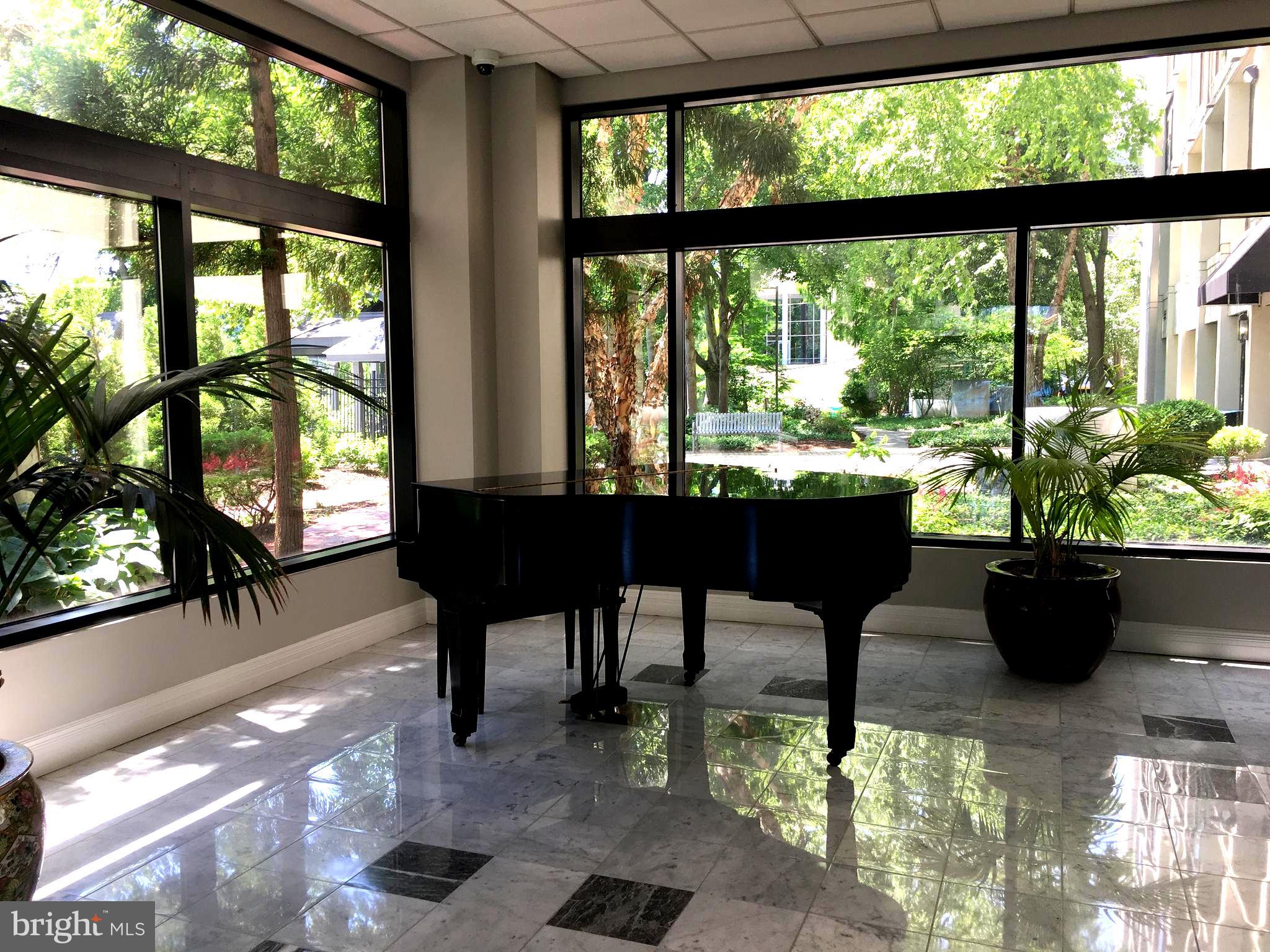 FAIRMOUNT - Residential