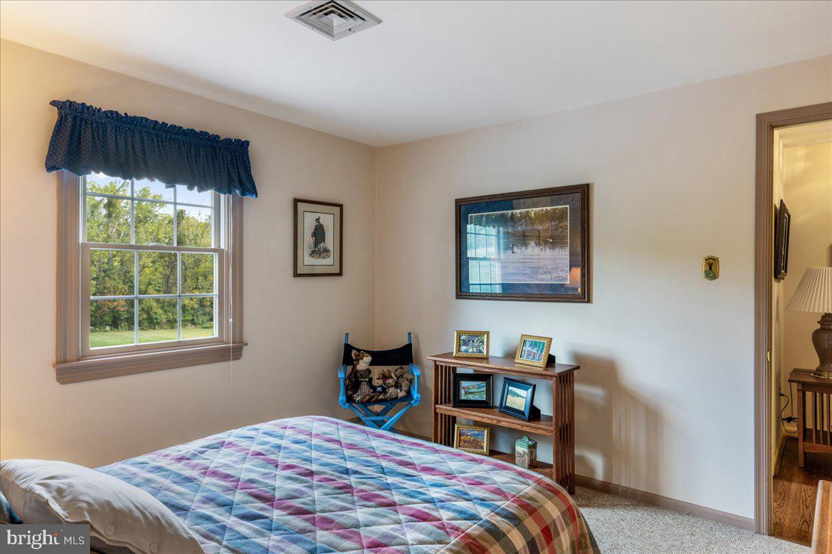 COUNTRY RIDGE - Residential