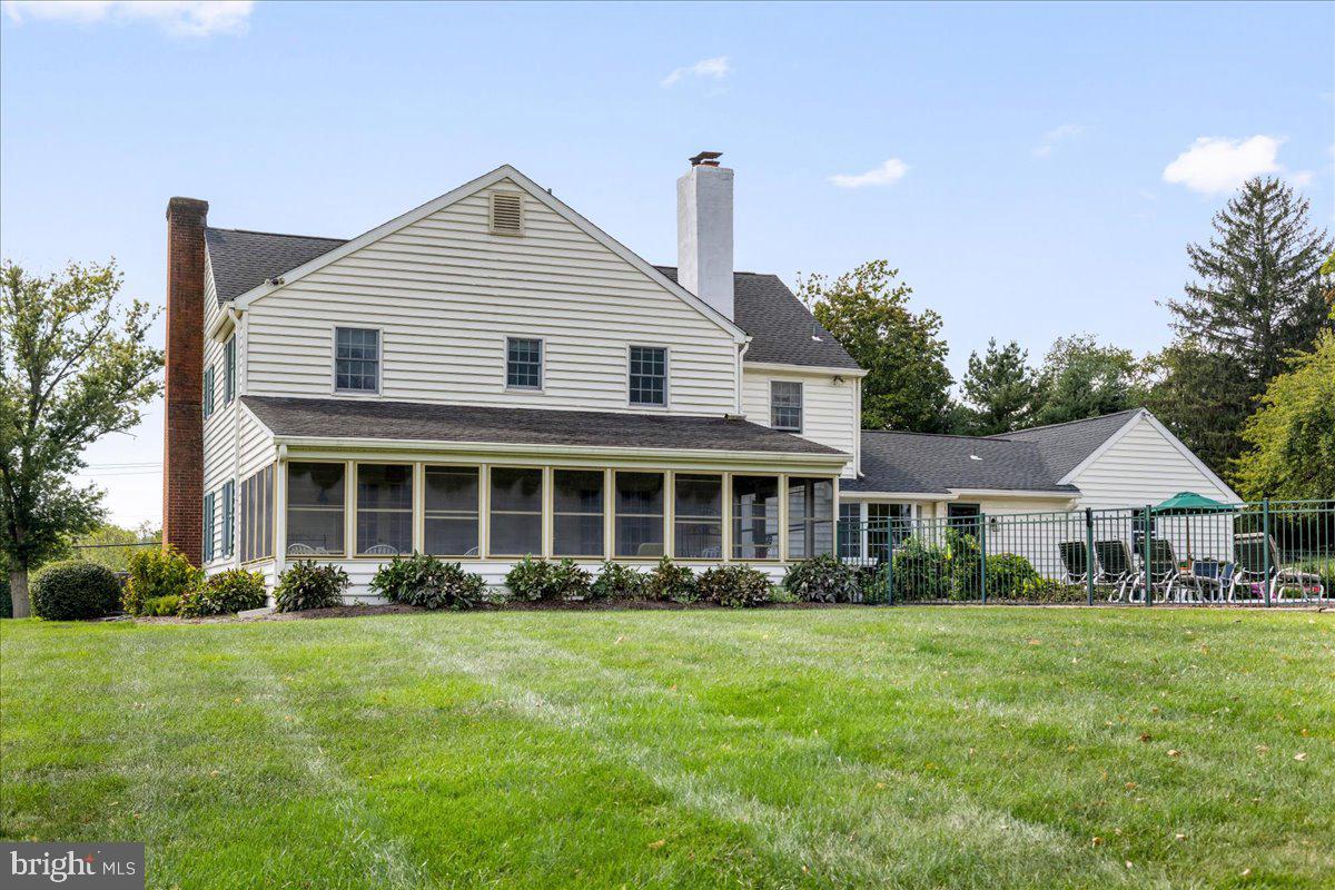 COUNTRY RIDGE - Residential