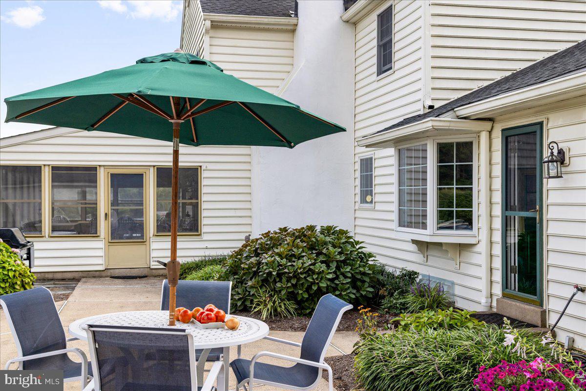 COUNTRY RIDGE - Residential