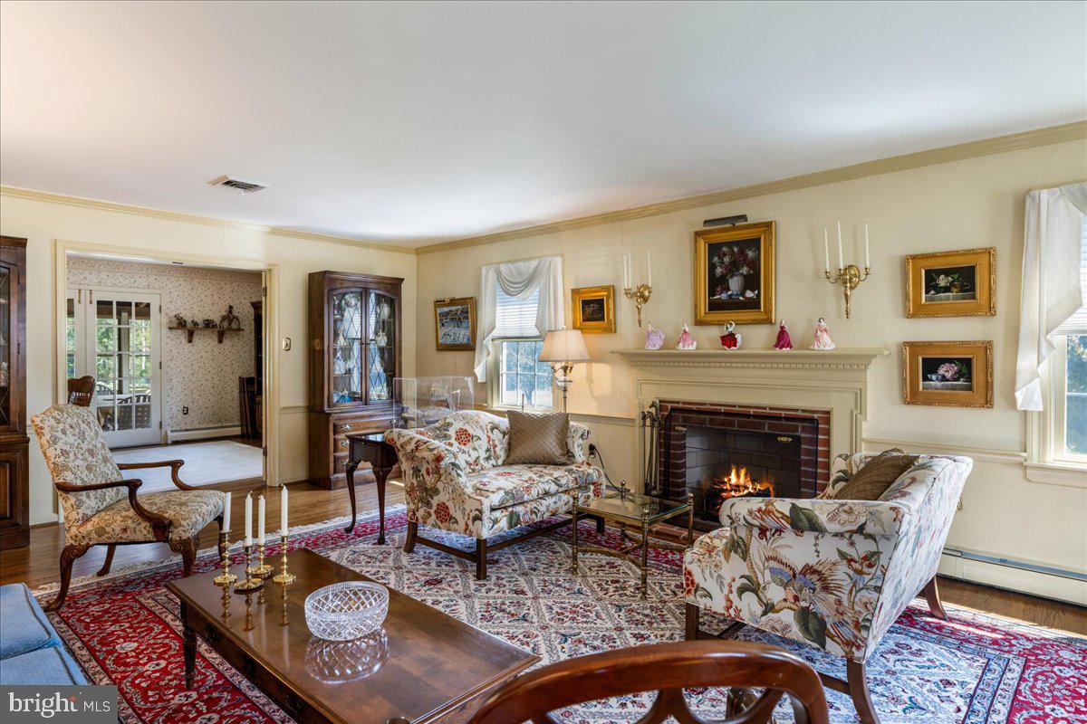 COUNTRY RIDGE - Residential
