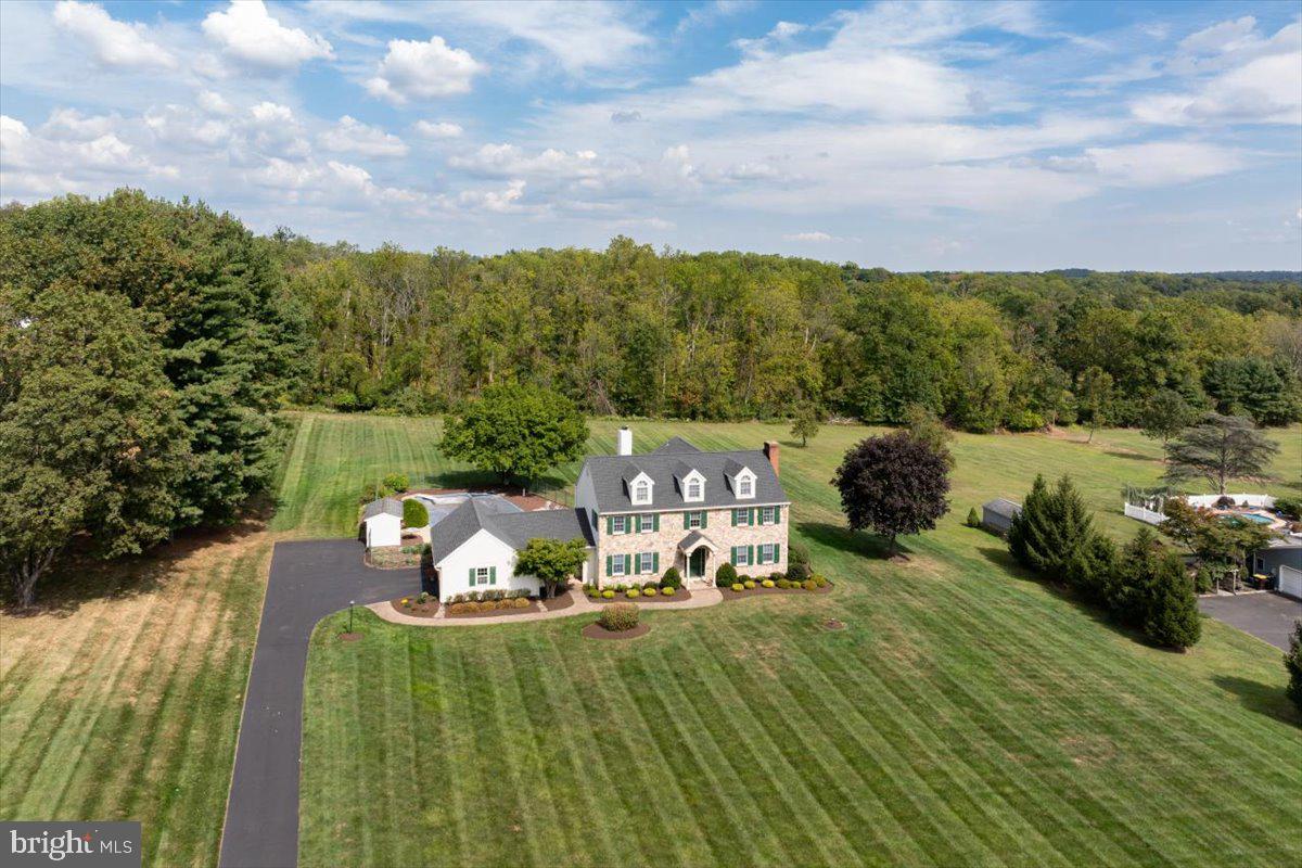 COUNTRY RIDGE - Residential