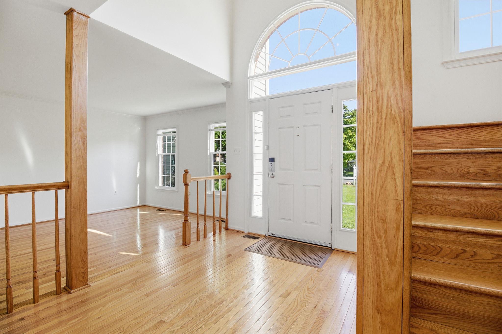 WASHINGTONIAN WOODS - Residential