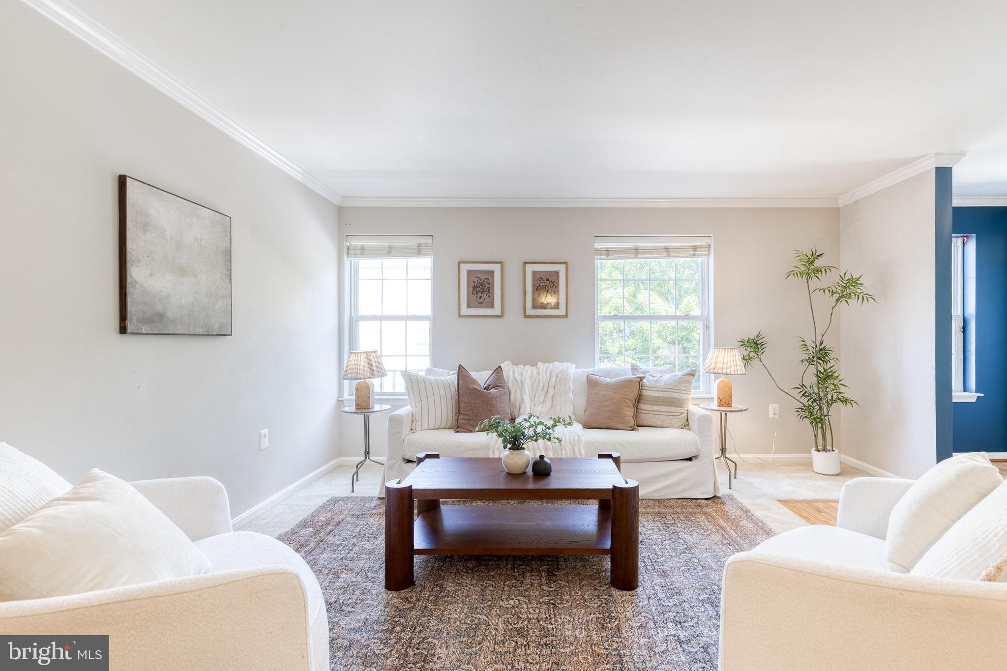 GOLDSBOROUGH MANOR - Residential