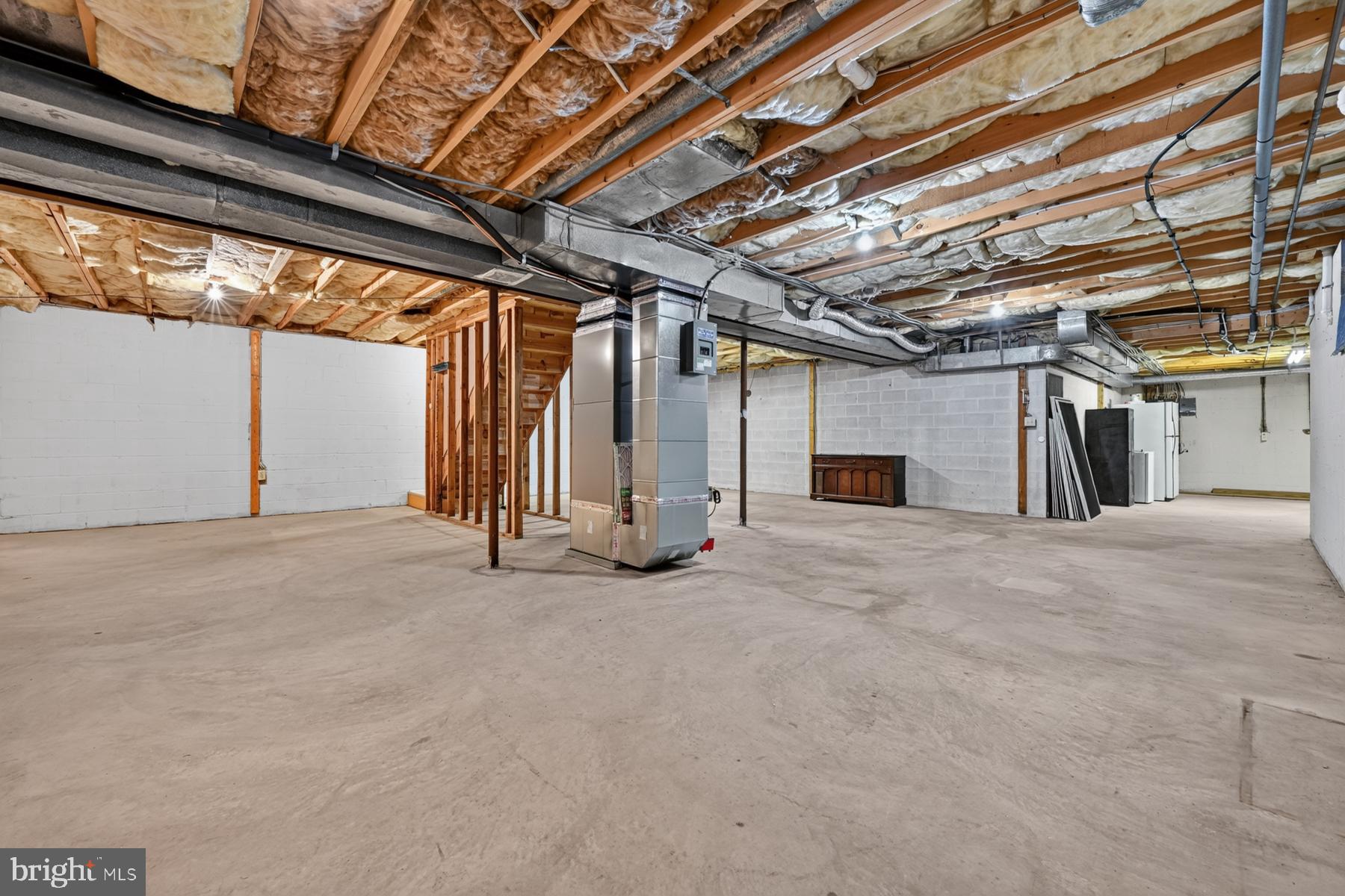 WINDERMERE ESTATES - Residential