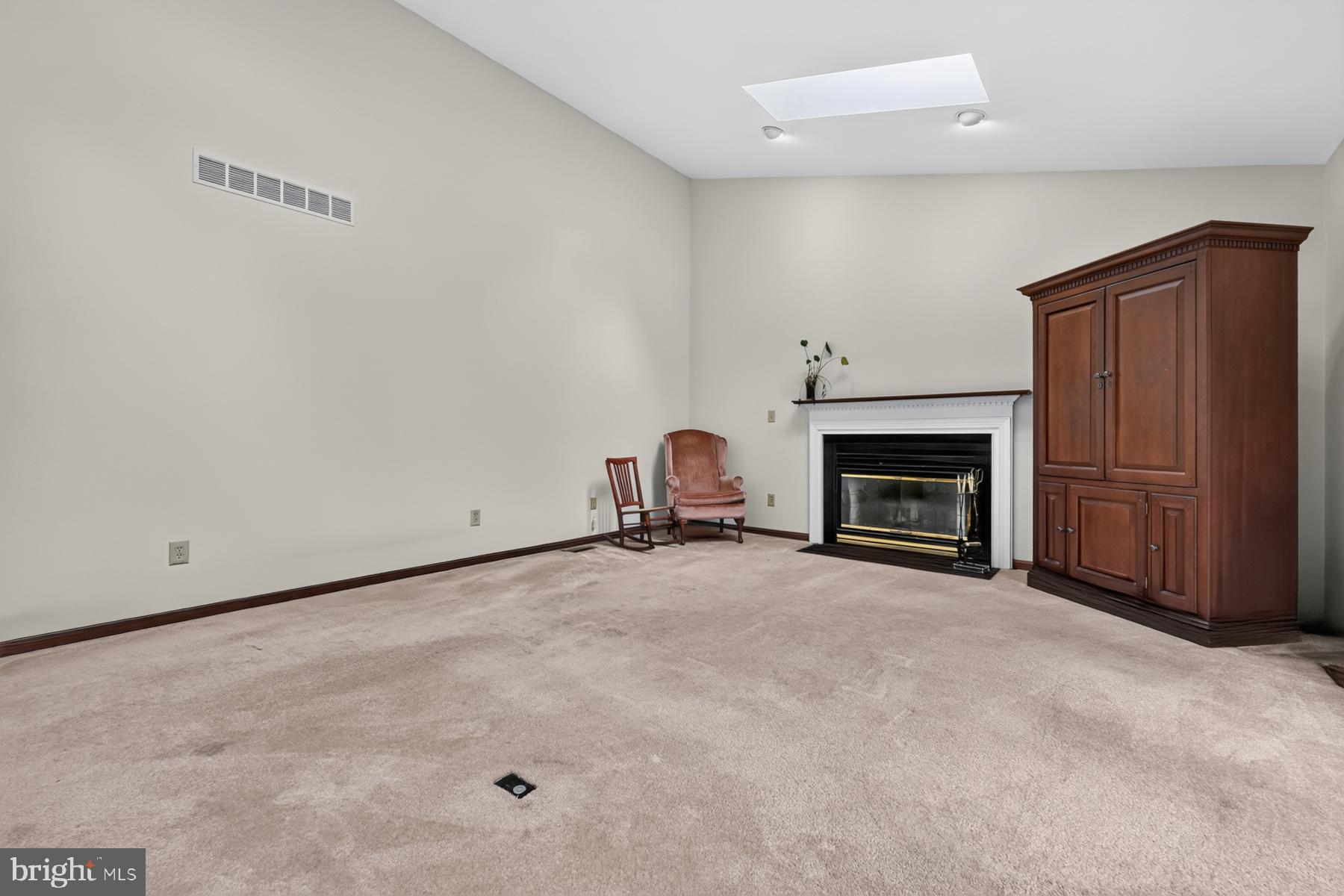 WINDERMERE ESTATES - Residential