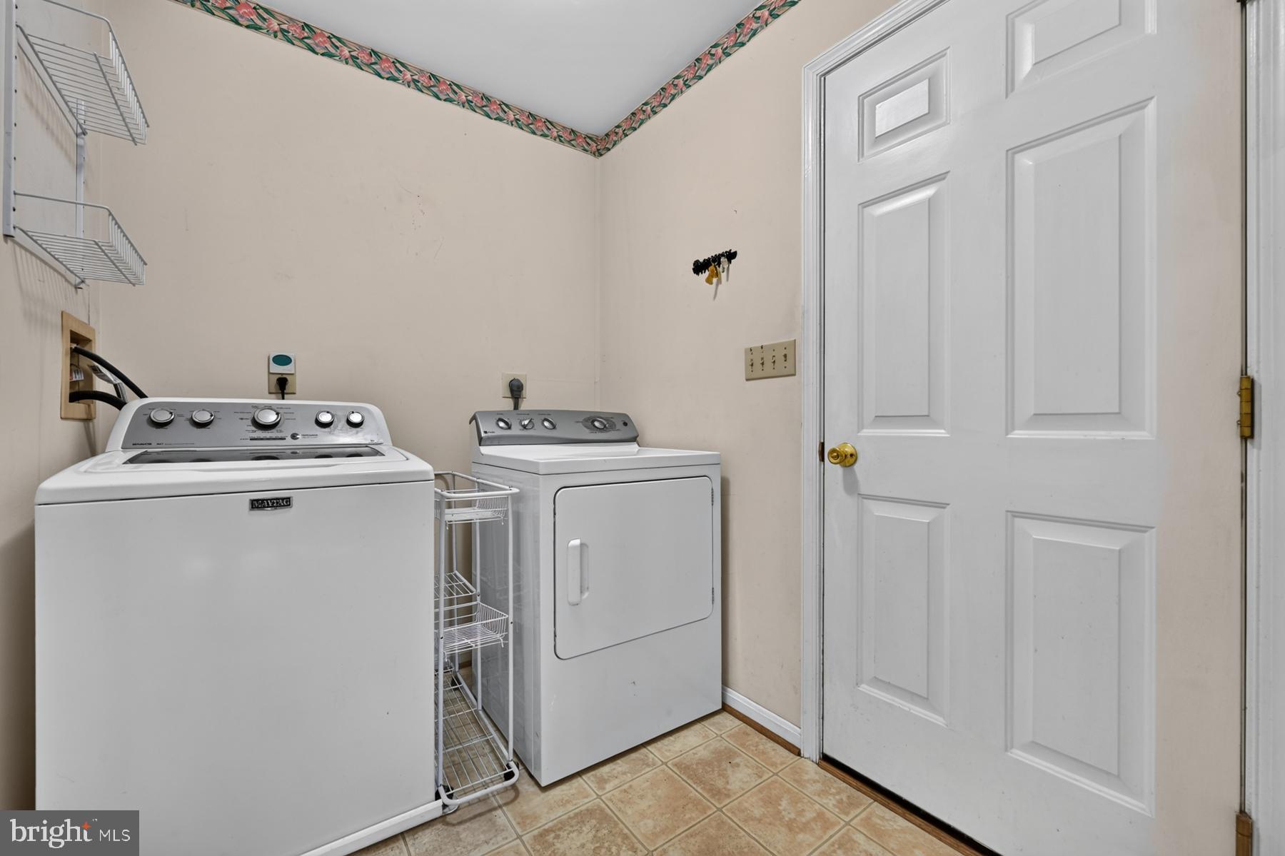 WINDERMERE ESTATES - Residential