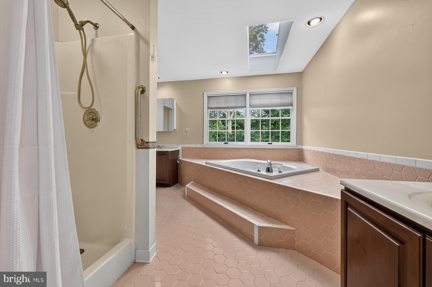 WINDERMERE ESTATES - Residential
