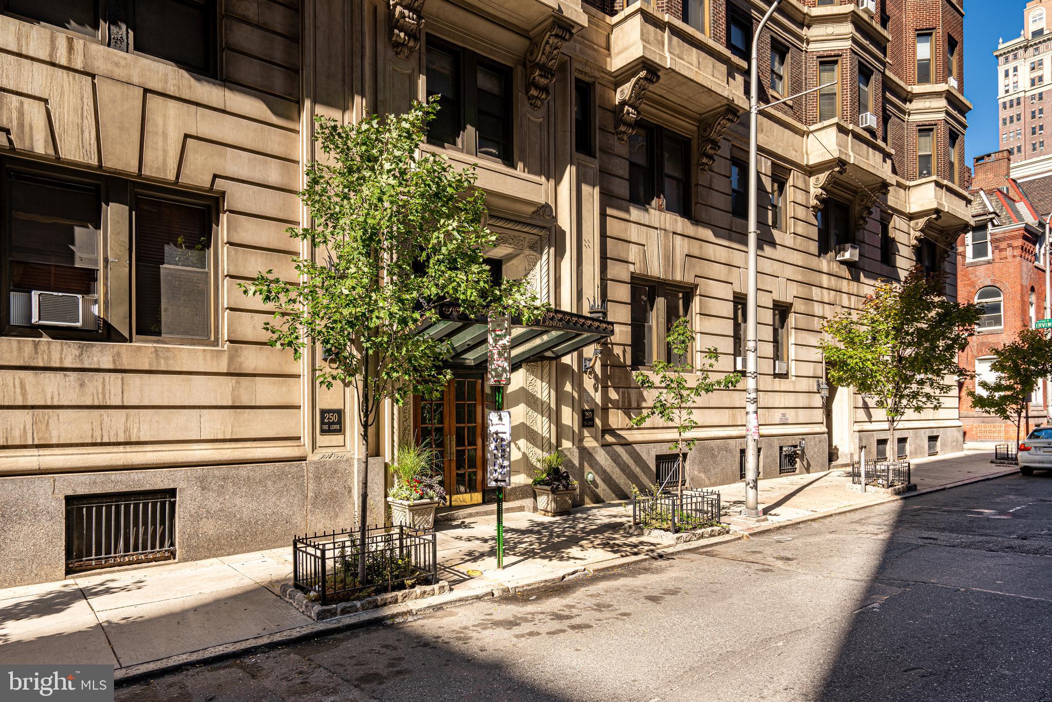 AVENUE OF THE ARTS - Residential