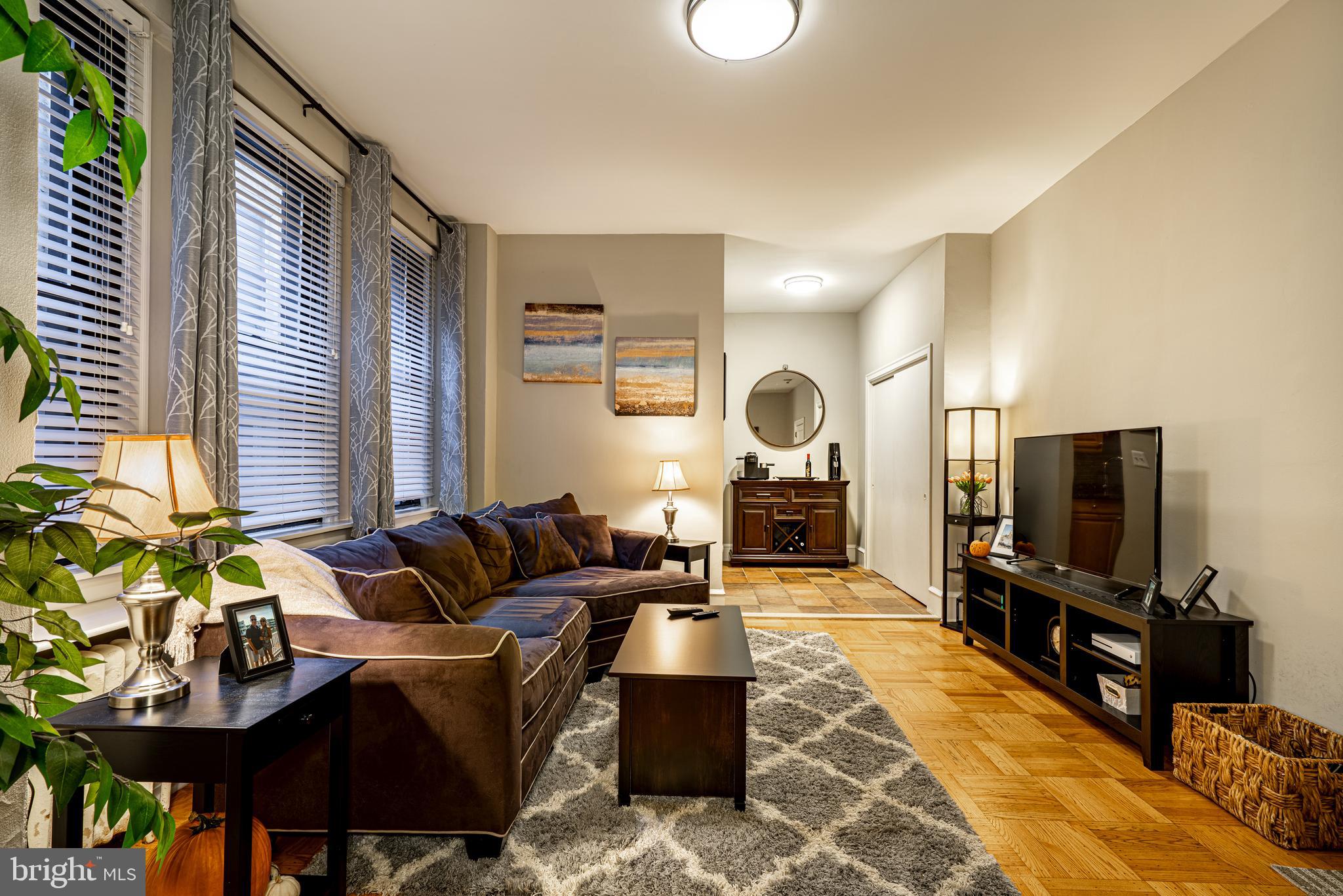 AVENUE OF THE ARTS - Residential