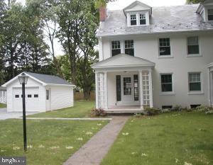 http://www.LancasterOpenHouses.com/Completely remodeled and absolutely lovely...Hardwood floors/Gorgeous Cook's Kitchen with stainless appliances/Living Room with cozy fireplace/Pretty formal Dining Room/Nice yard & nice neighborhood/ Oversized 1-car garage with off-street parking...Convenient to everything!**Adjacent Semi also available-Great investment opportunity!