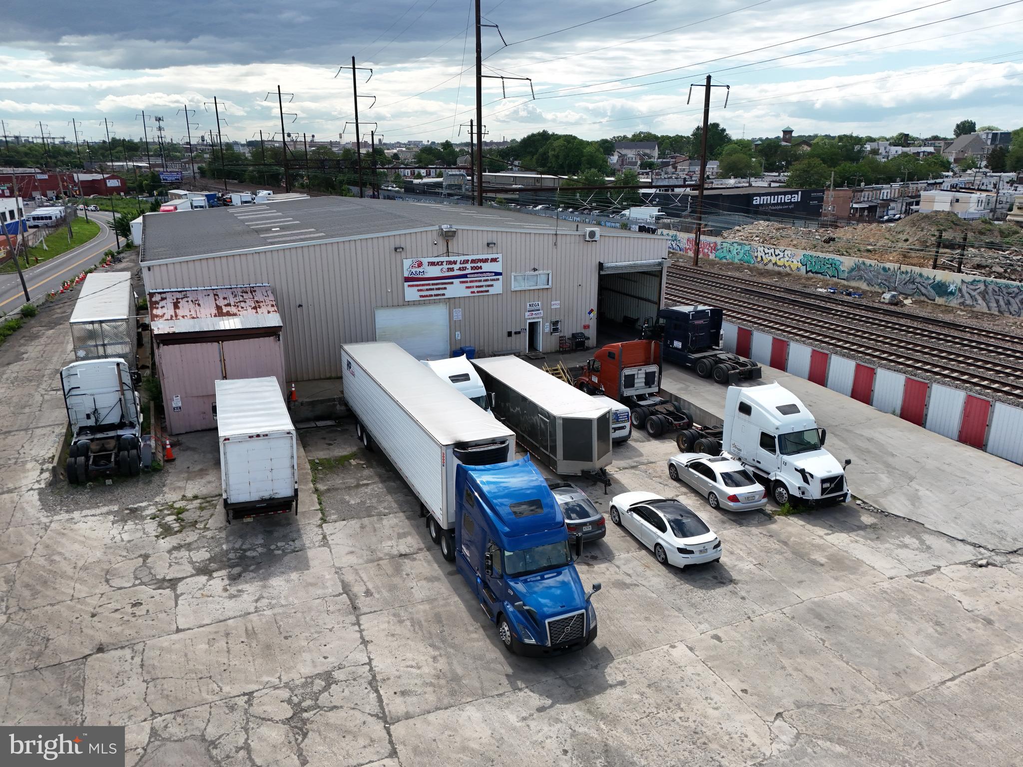 Great business opportunity! Own a well-established truck and trailer repair business featuring a 10,000-sq-ft building on a 3 acre lot. The facility includes a fully operational dispatch center with an office containing 10 desks.

The asking price is only $550,000, with a current lease of $13,000/month. If you were to start from scratch, you wouldn't find a space like this for that price. This turnkey business comes with all equipment, a fantastic lease advantage, and a steady stream of walk-in clients. Call or text today if you are interested in purchasing this great business!