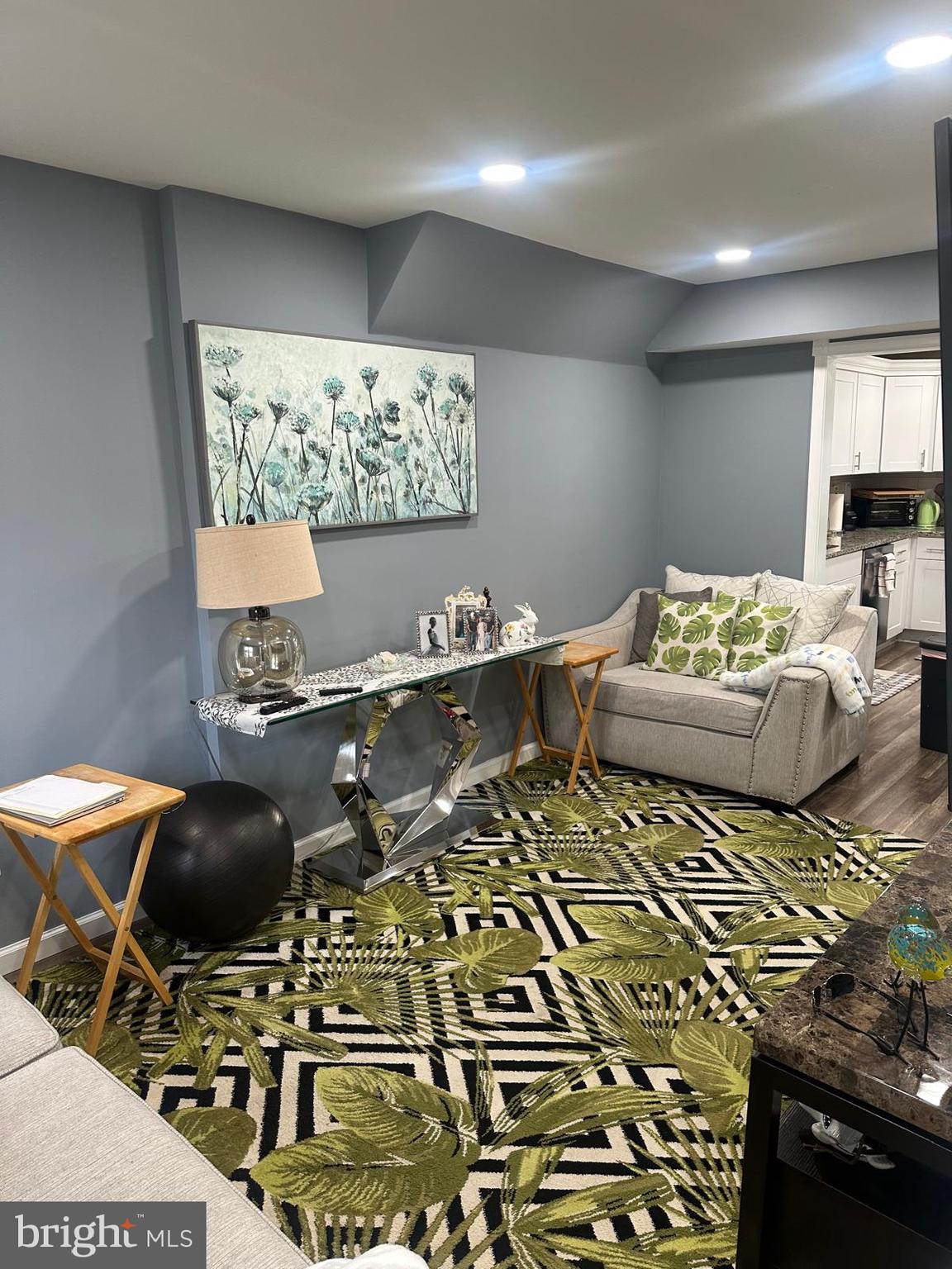 CRESTWOOD HAMLET - Residential