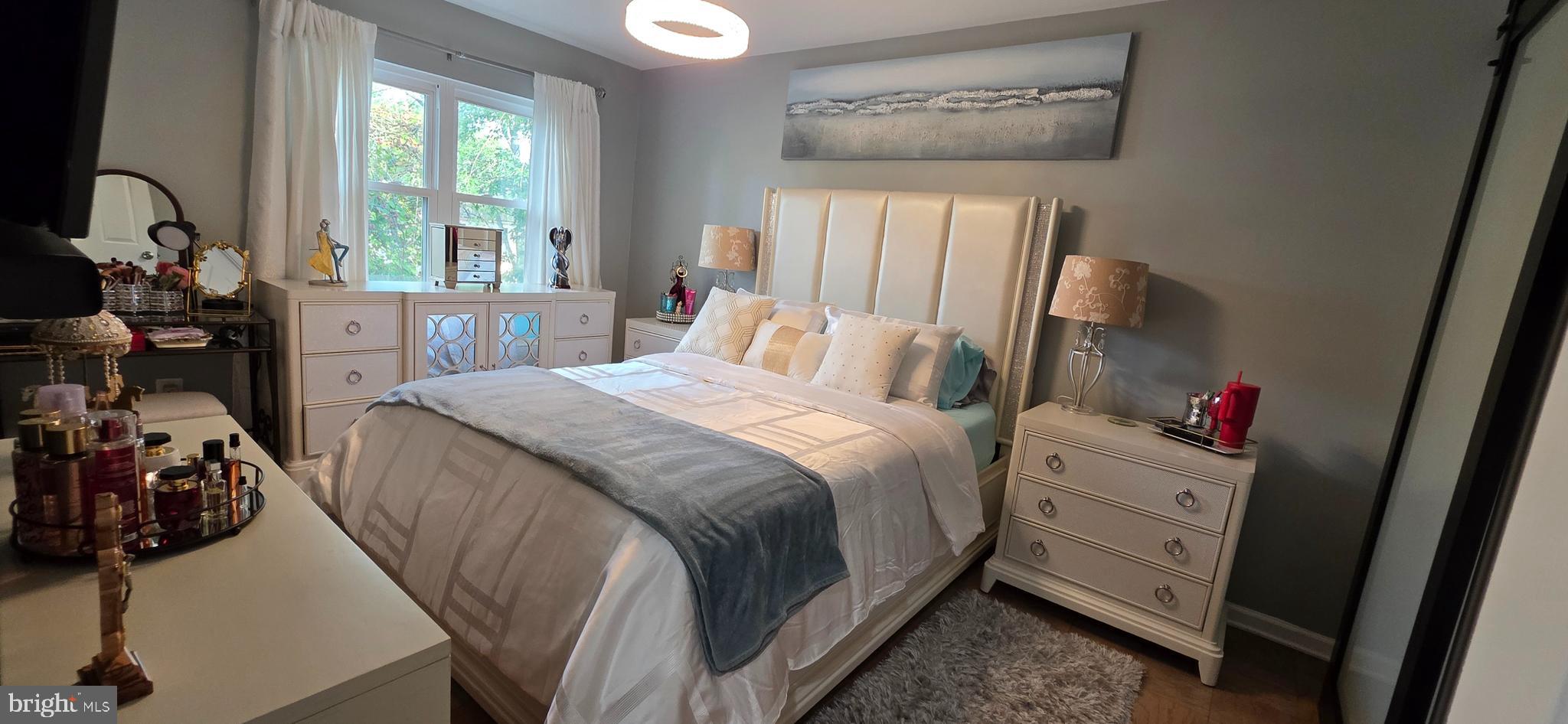 CRESTWOOD HAMLET - Residential