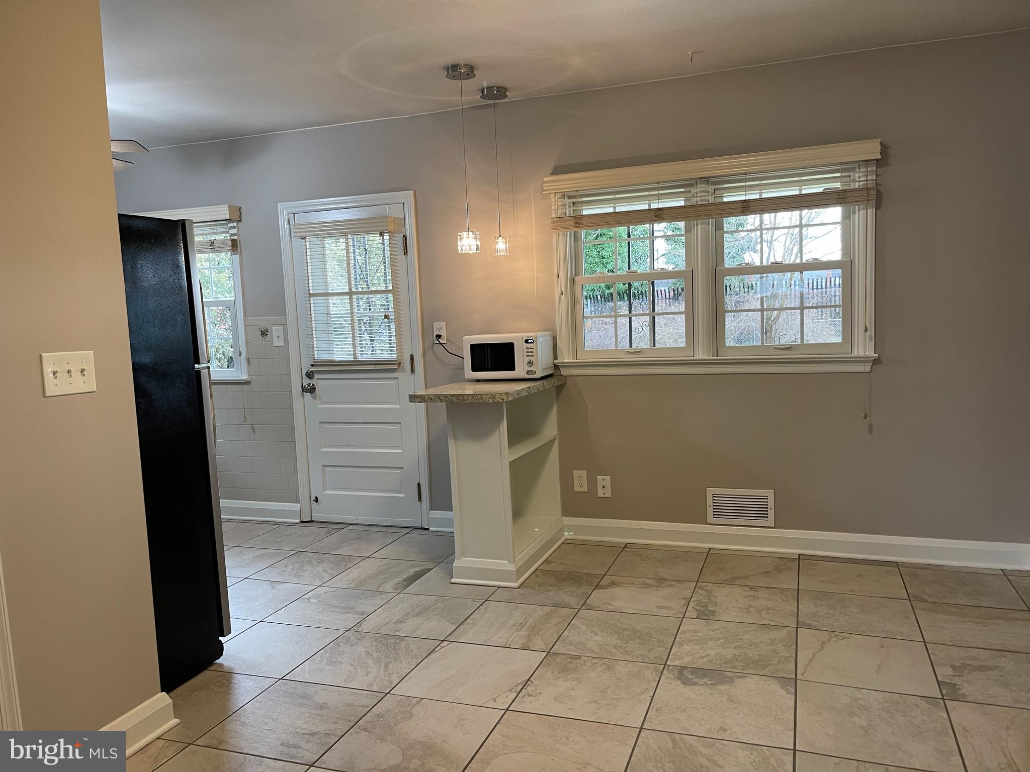 OREHMS HEIGHTS - Residential Lease