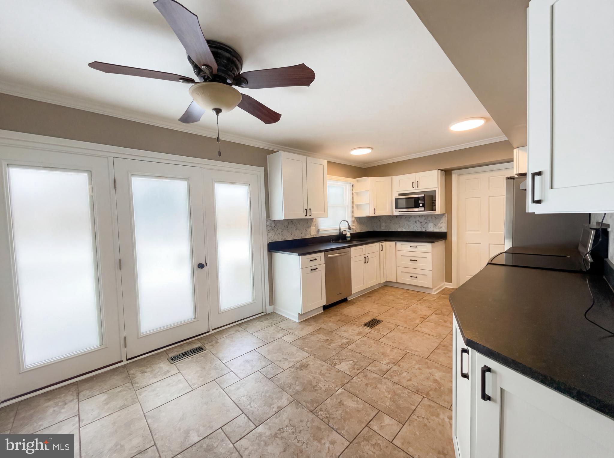 MEADOWBROOK - Residential