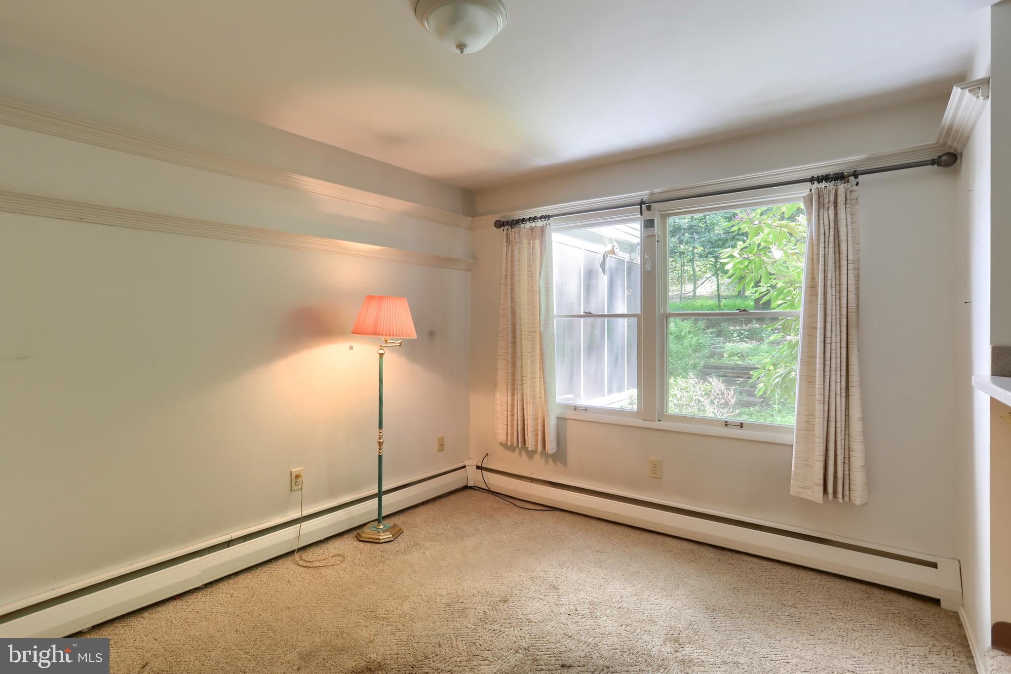 HILLCREST - Residential