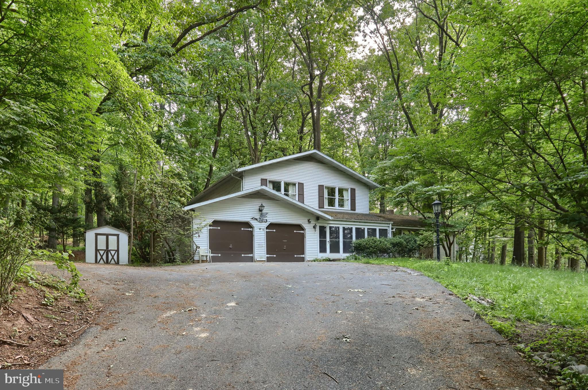 HILLCREST - Residential